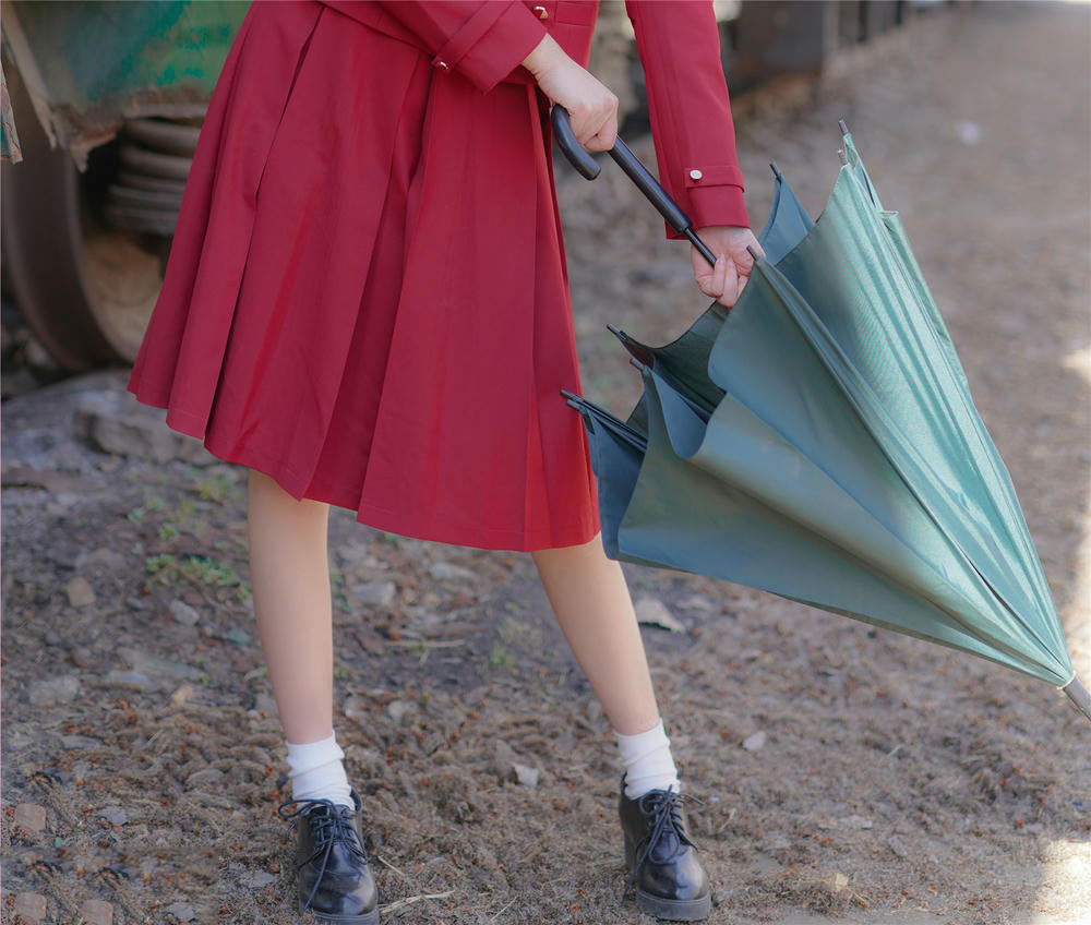 [喵糖映画]VOL.444 红色JK裙[39P／107MB]_第1集