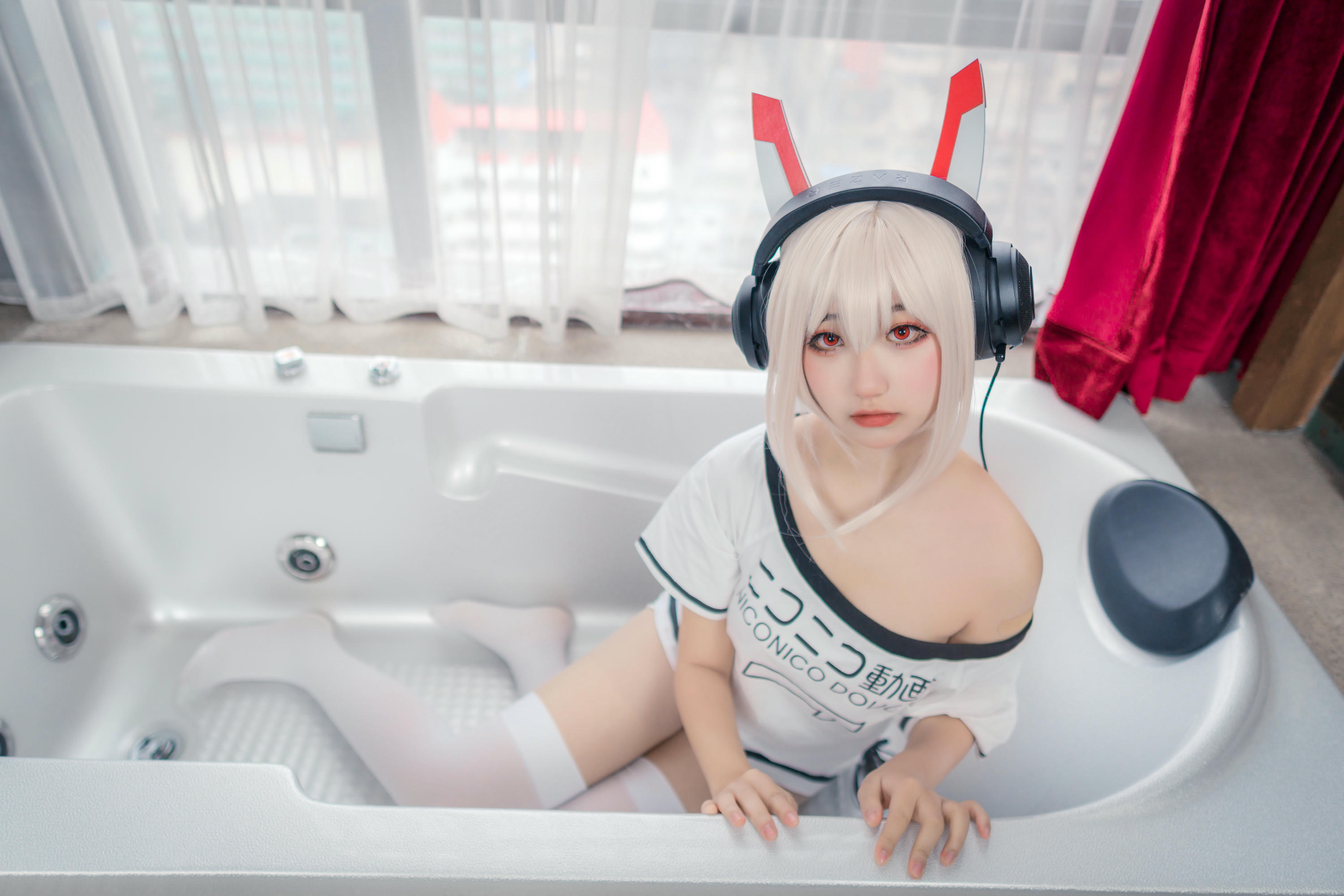 [喵糖映画]VOL.447 凌波酱[39P／251MB]_第1集