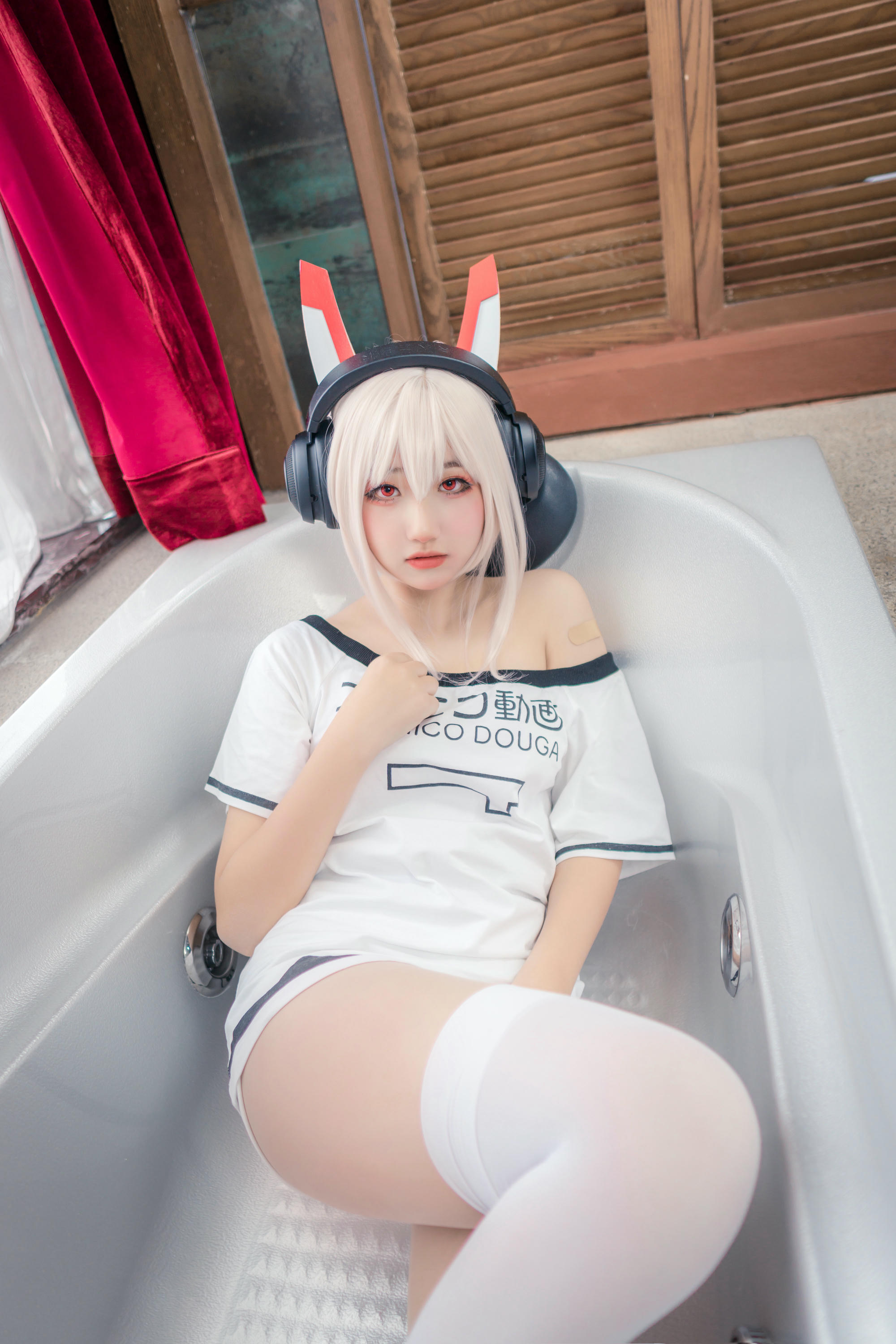 [喵糖映画]VOL.447 凌波酱[39P／251MB]_第1集