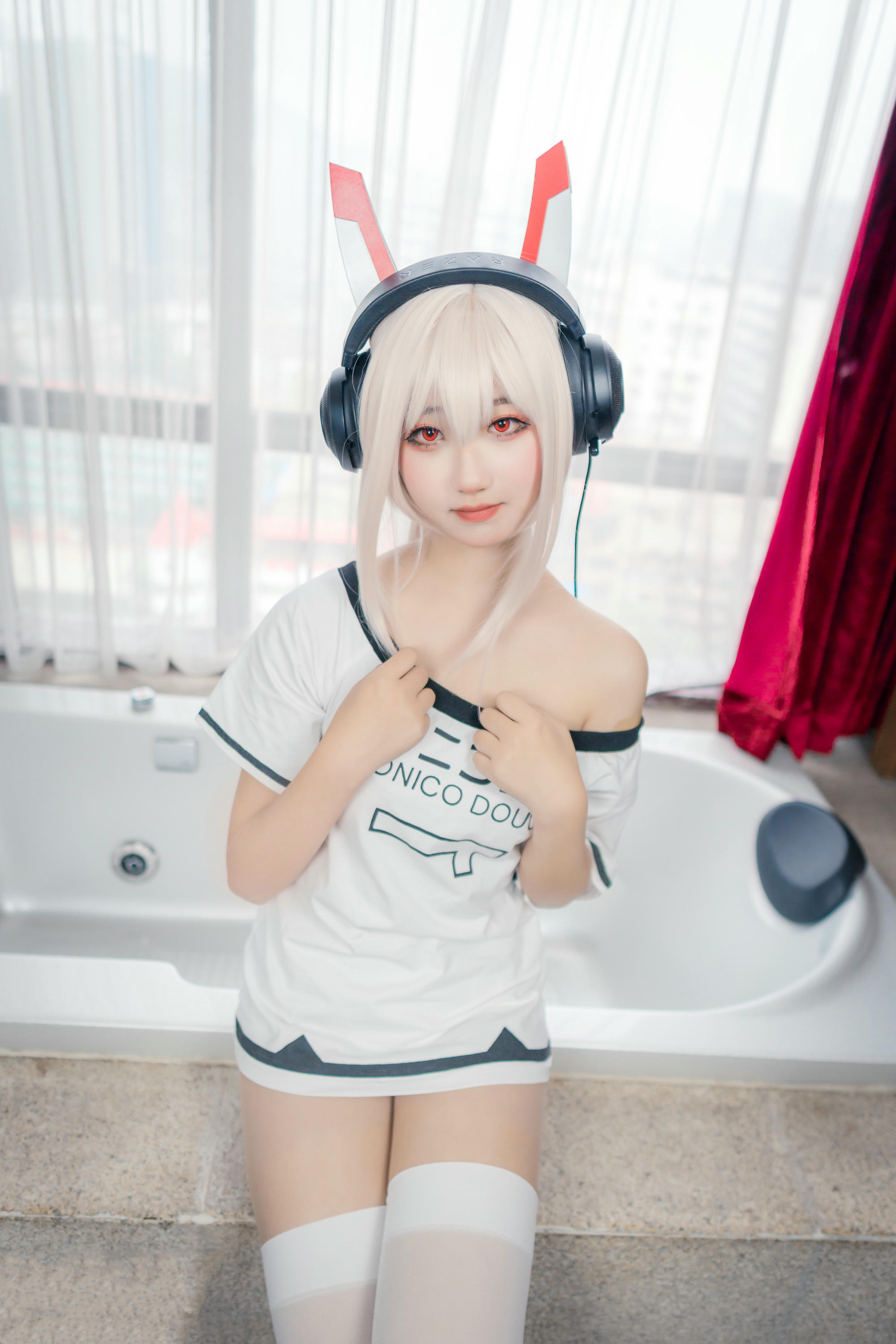 [喵糖映画]VOL.447 凌波酱[39P／251MB]_第2集