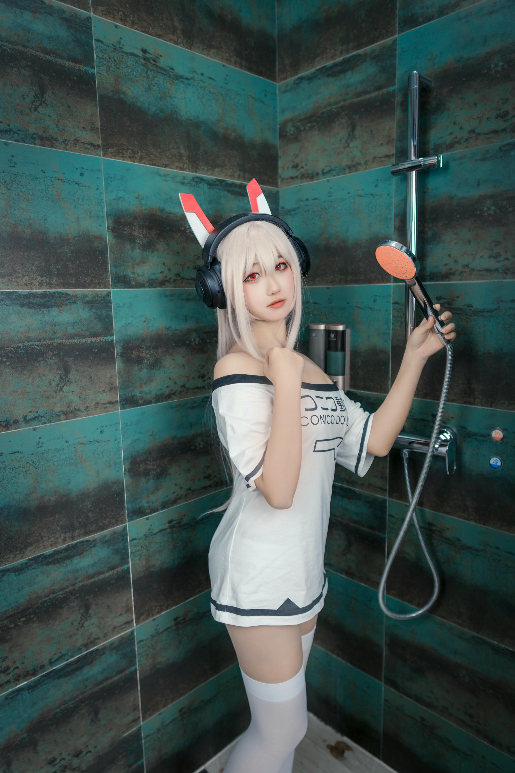 [喵糖映画]VOL.447 凌波酱[39P／251MB]_第2集