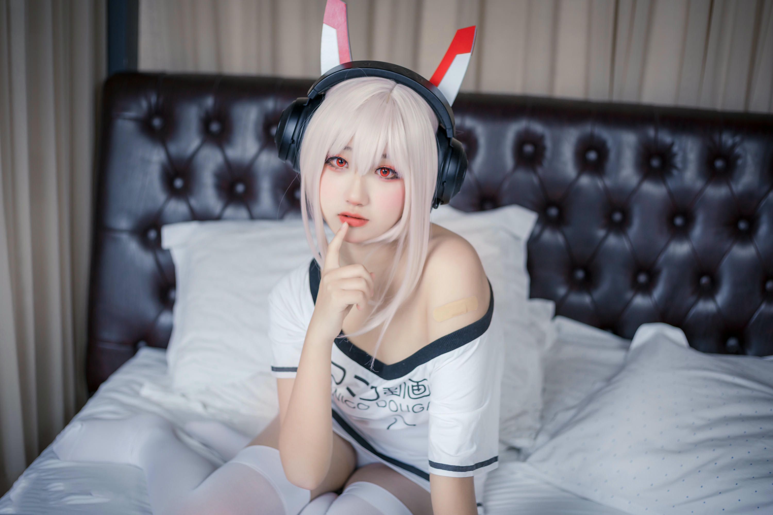 [喵糖映画]VOL.447 凌波酱[39P／251MB]_第2集