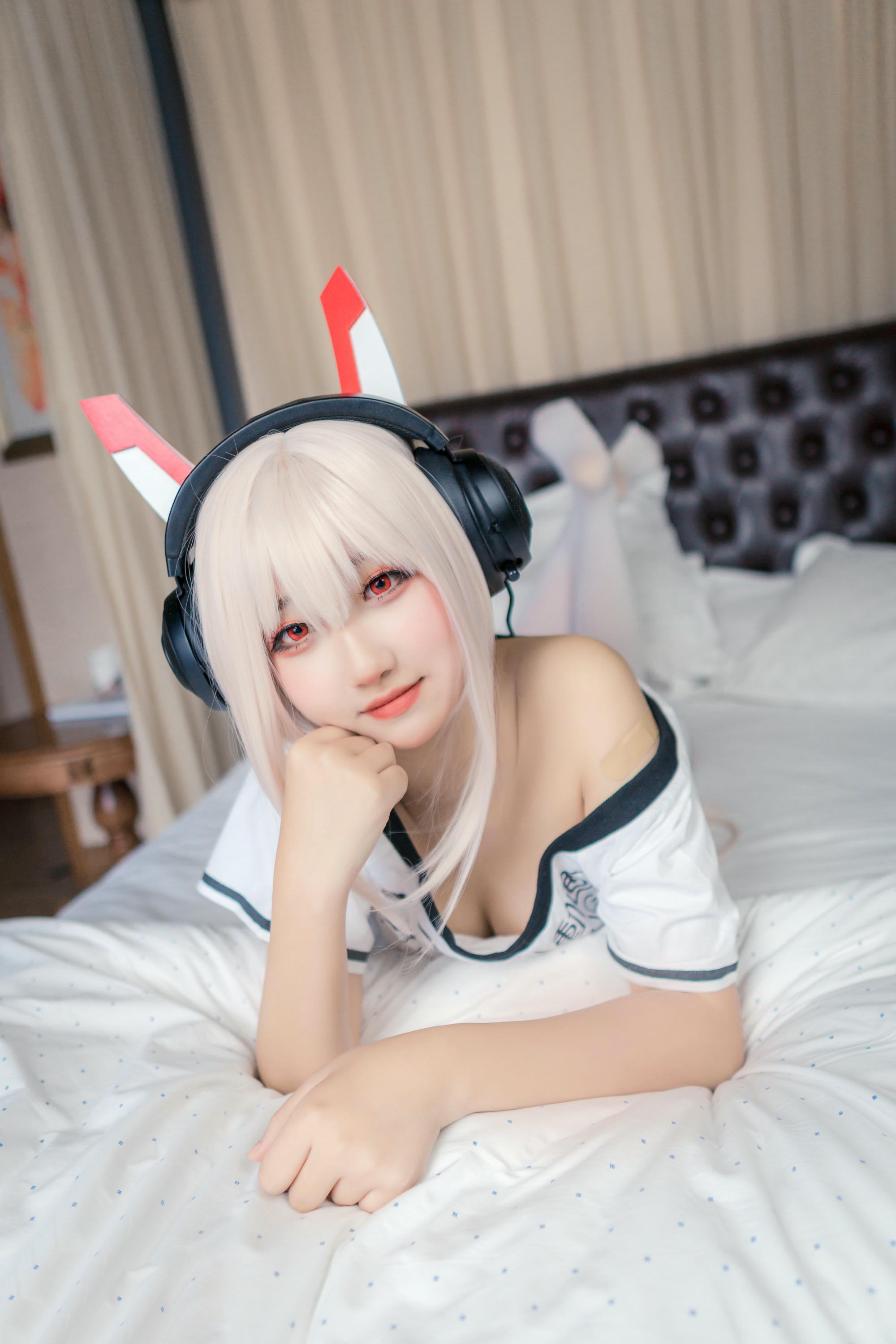 [喵糖映画]VOL.447 凌波酱[39P／251MB]_第1集