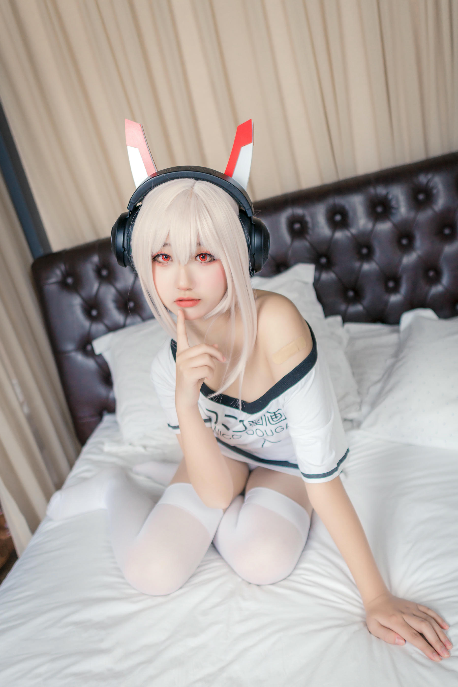 [喵糖映画]VOL.447 凌波酱[39P／251MB]_第1集