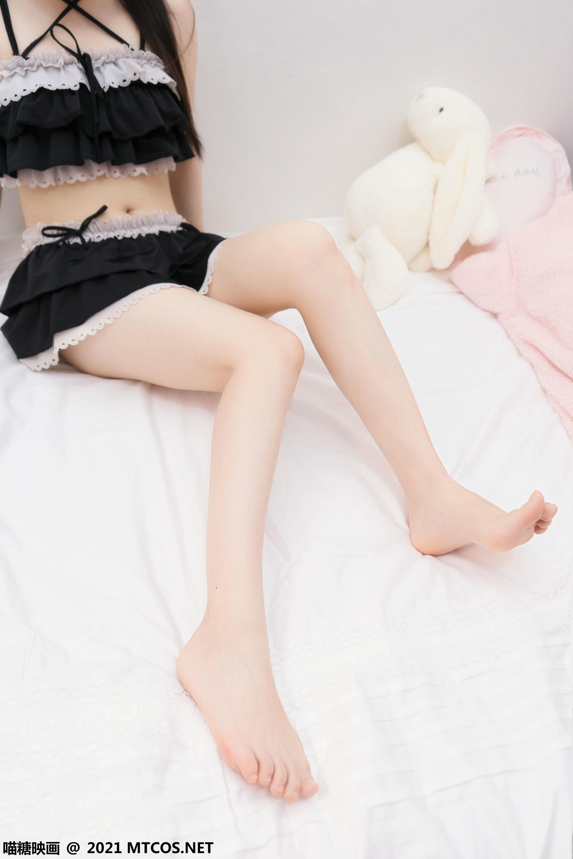 [喵糖映画]VOL.451 黑色束缚[33P／211MB]_第1集