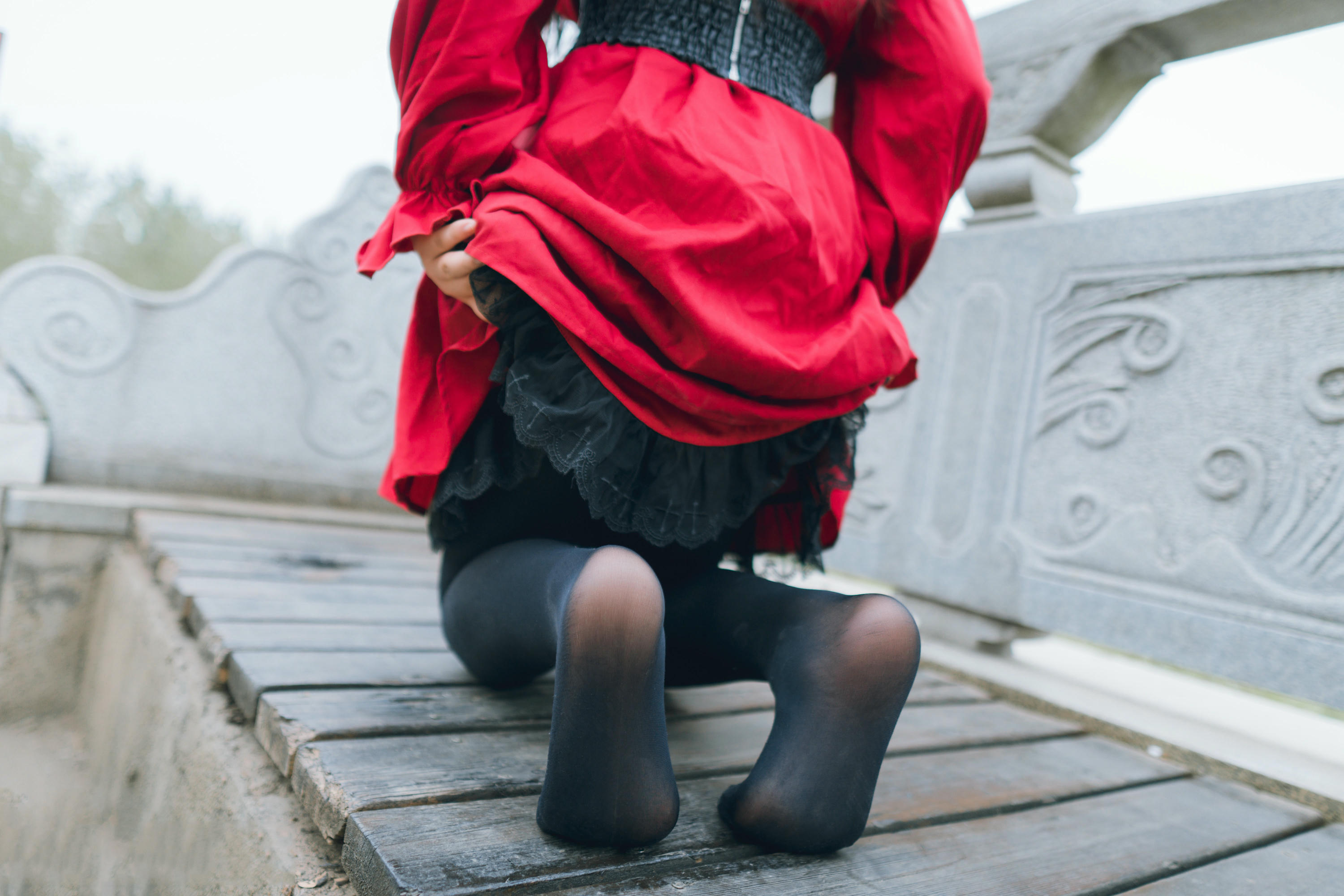 [喵糖映画]VOL.453 红与黑[30P／207MB]_第1集