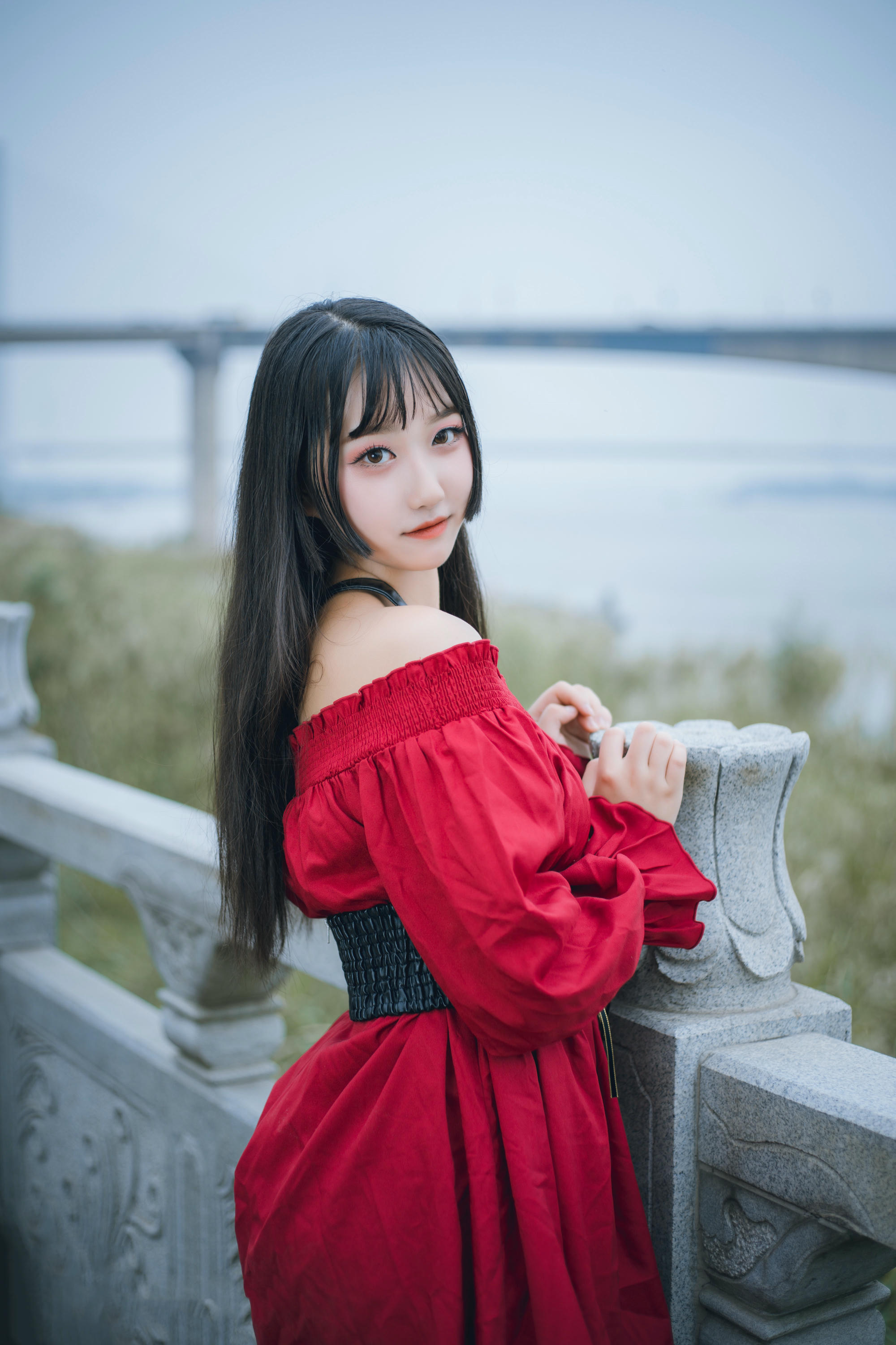 [喵糖映画]VOL.453 红与黑[30P／207MB]_第1集