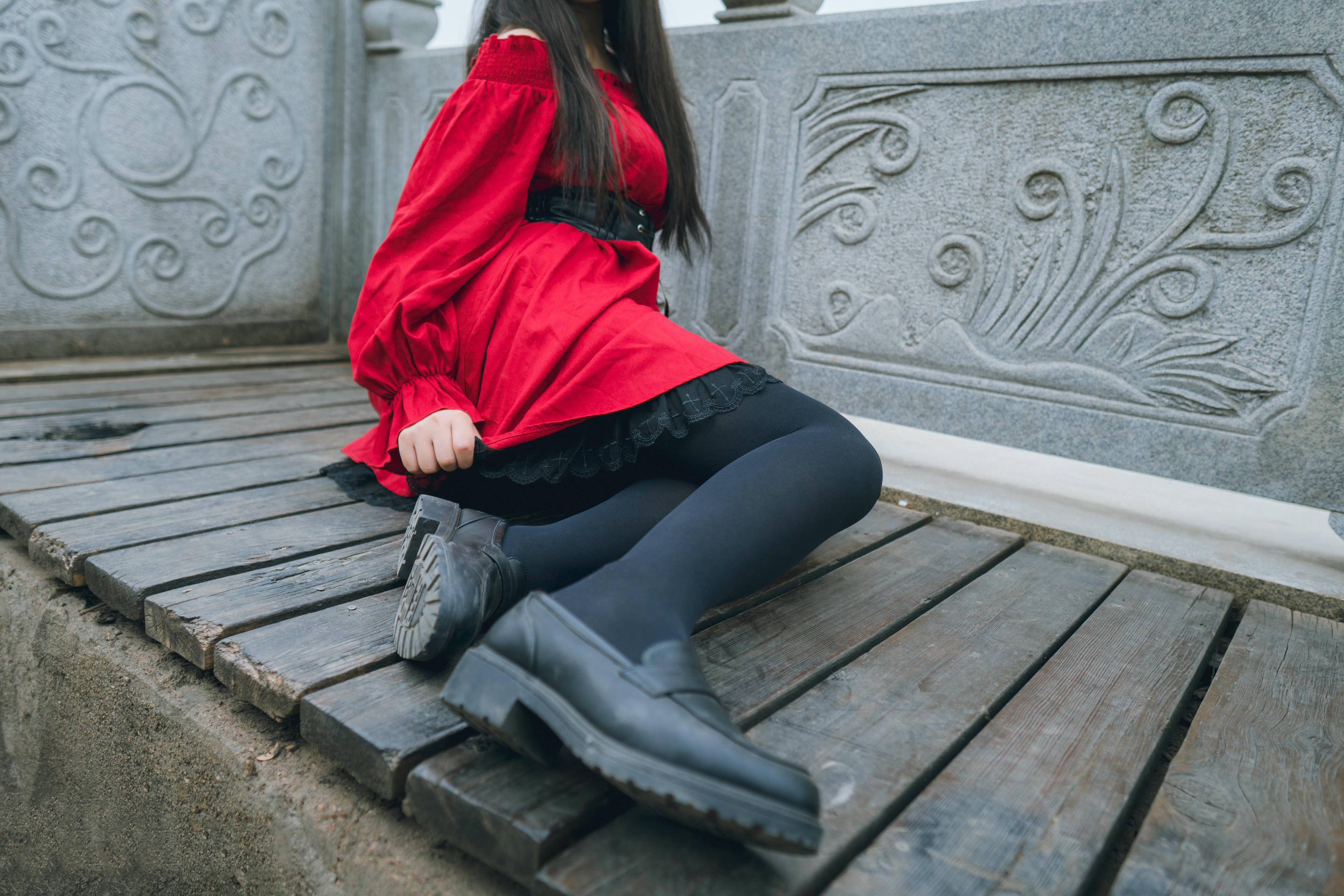 [喵糖映画]VOL.453 红与黑[30P／207MB]_第1集