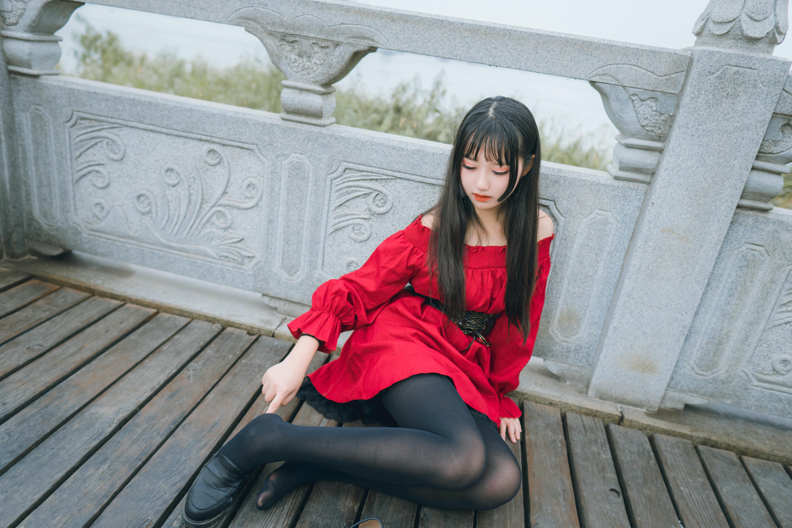 [喵糖映画]VOL.453 红与黑[30P／207MB]_第2集