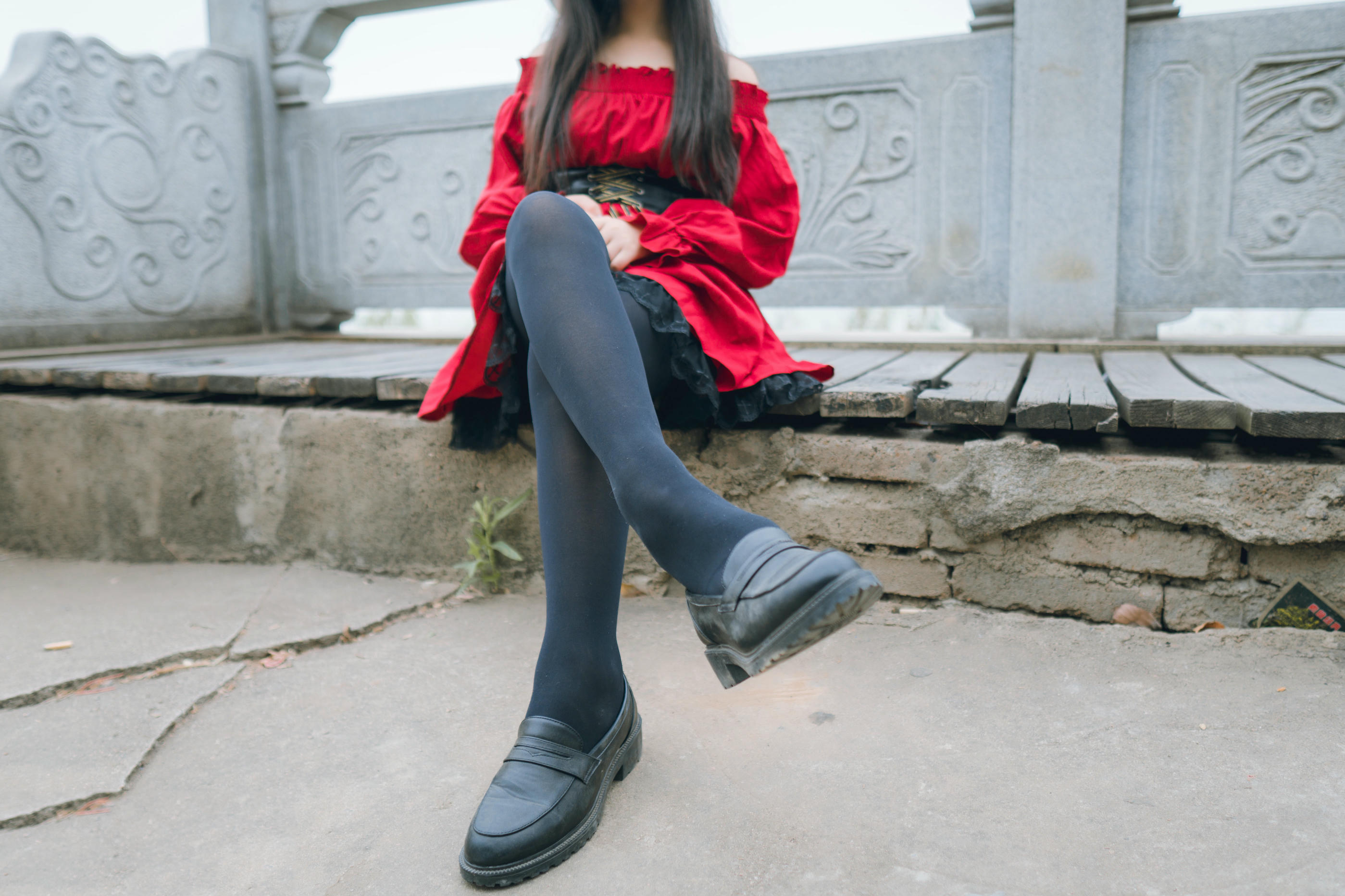 [喵糖映画]VOL.453 红与黑[30P／207MB]_第2集