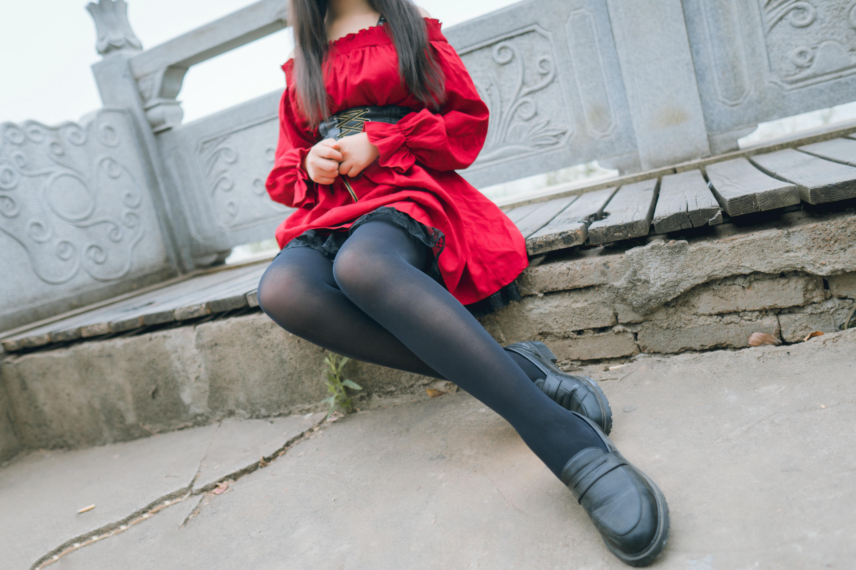 [喵糖映画]VOL.453 红与黑[30P／207MB]_第2集