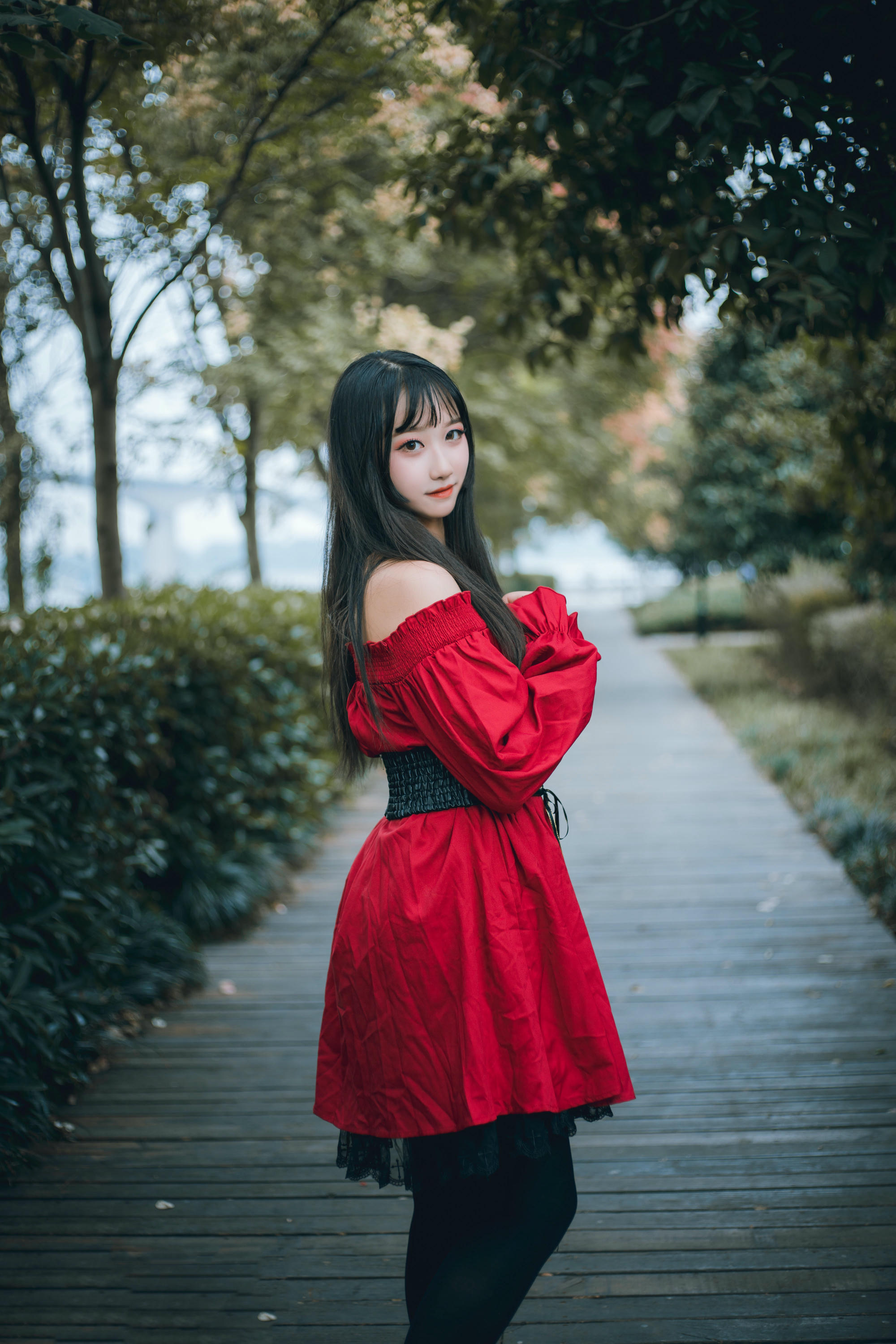 [喵糖映画]VOL.453 红与黑[30P／207MB]_第1集