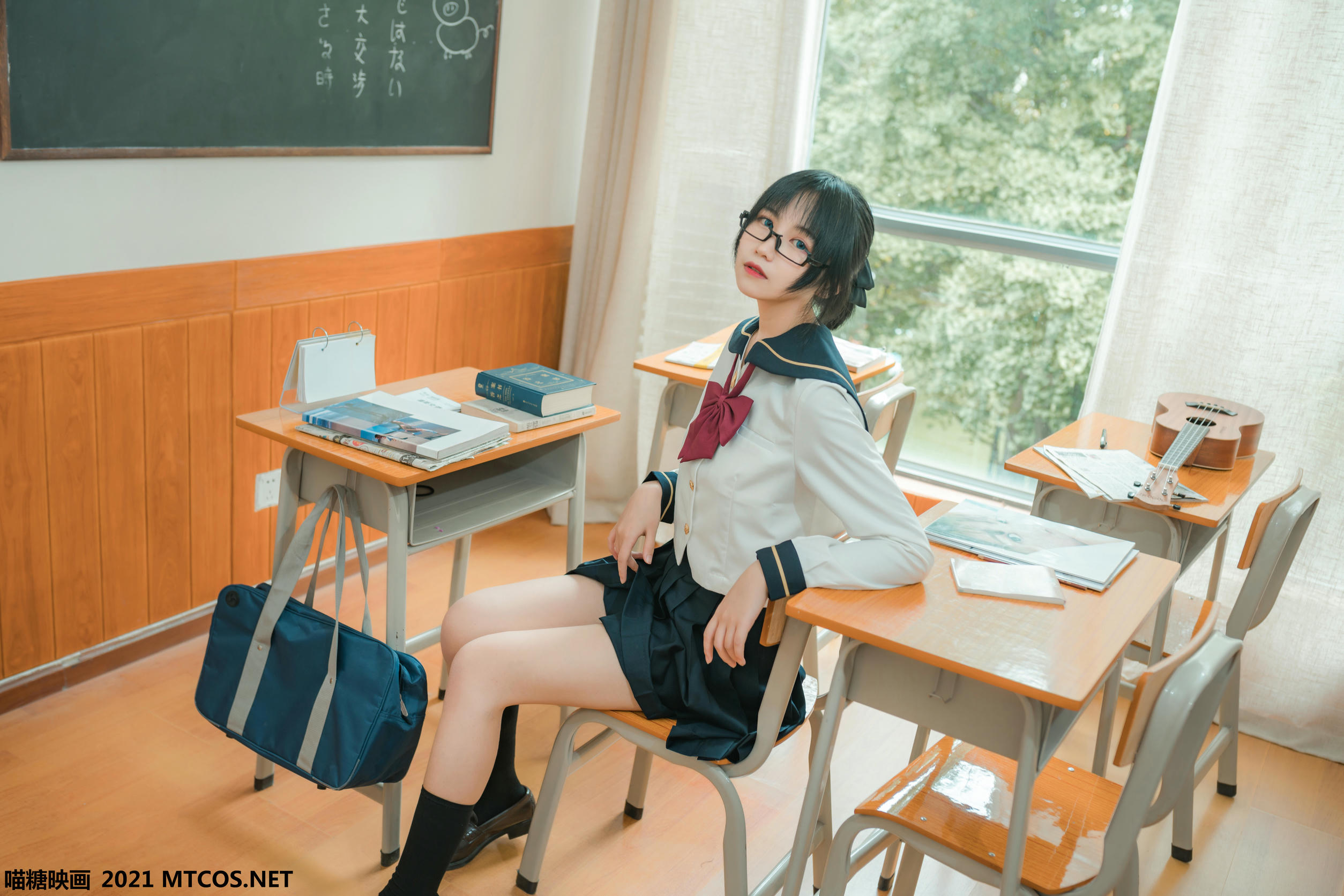 [喵糖映画]VOL.459 慵懒的JK[29P／326MB]_第1集