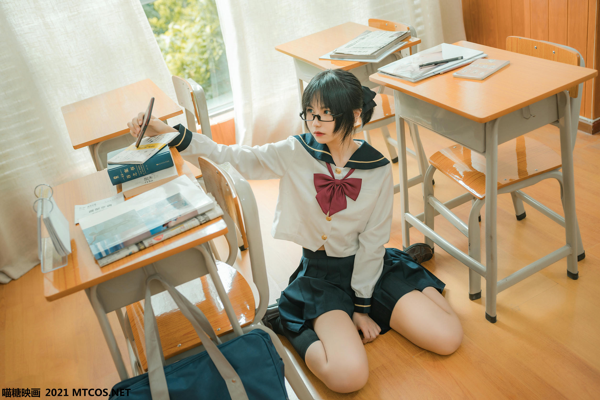 [喵糖映画]VOL.459 慵懒的JK[29P／326MB]_第1集