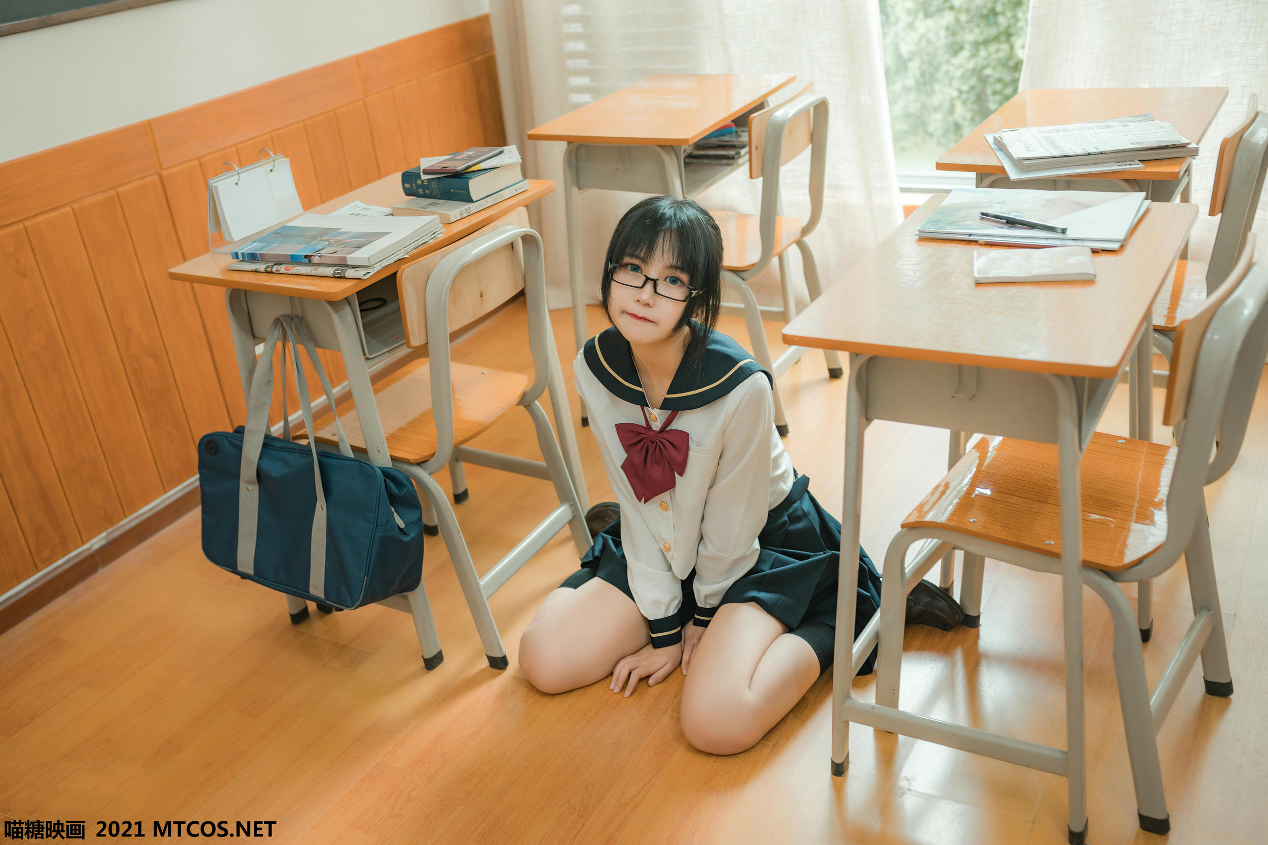 [喵糖映画]VOL.459 慵懒的JK[29P／326MB]_第1集