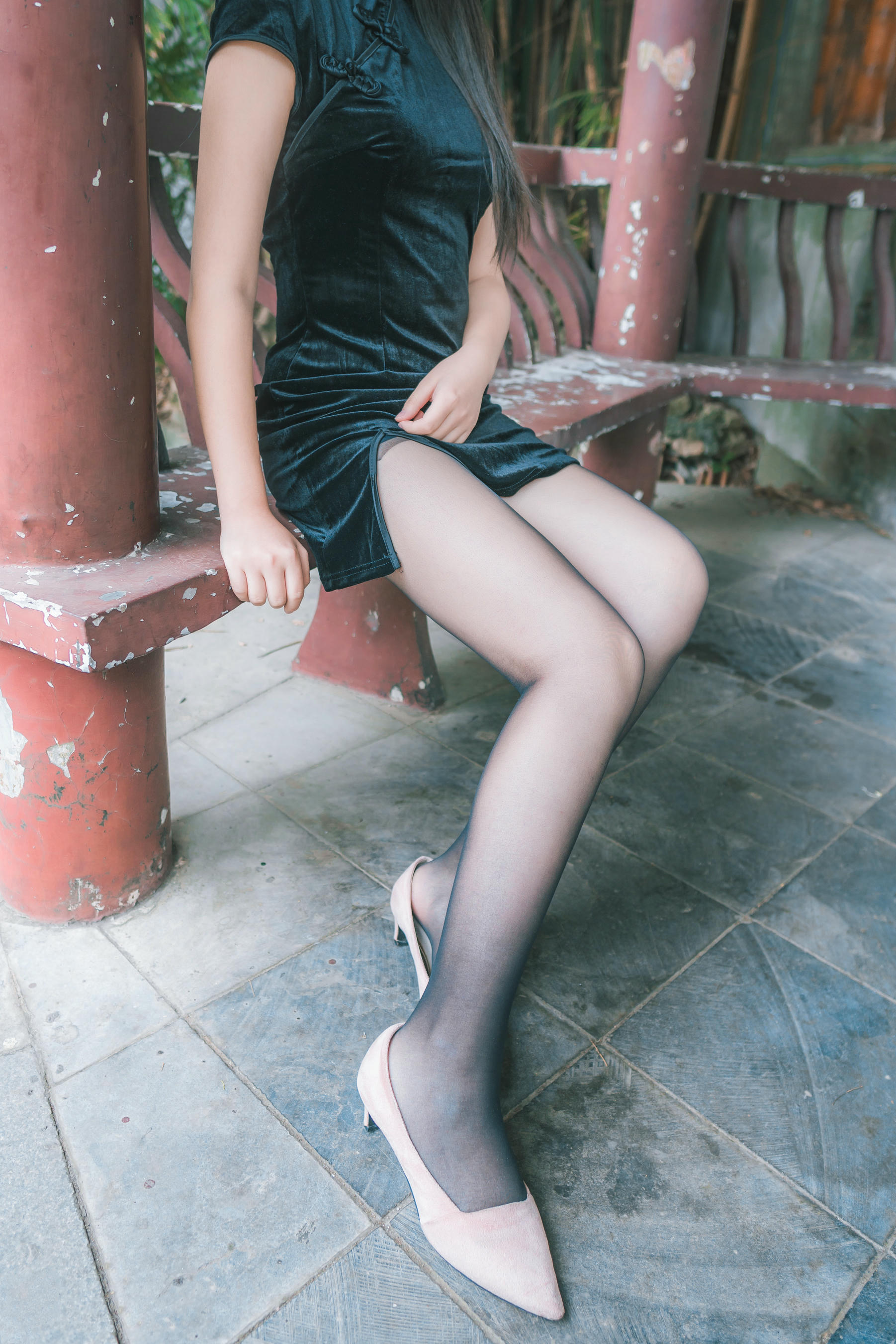 [喵糖映画]VOL.461 旗袍园游[36P／244MB]_第1集