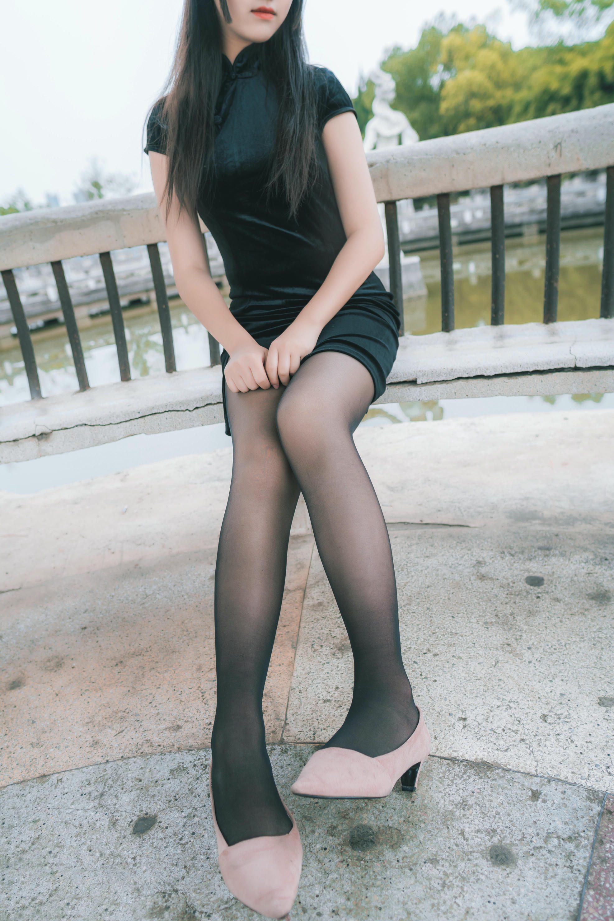 [喵糖映画]VOL.461 旗袍园游[36P／244MB]_第2集