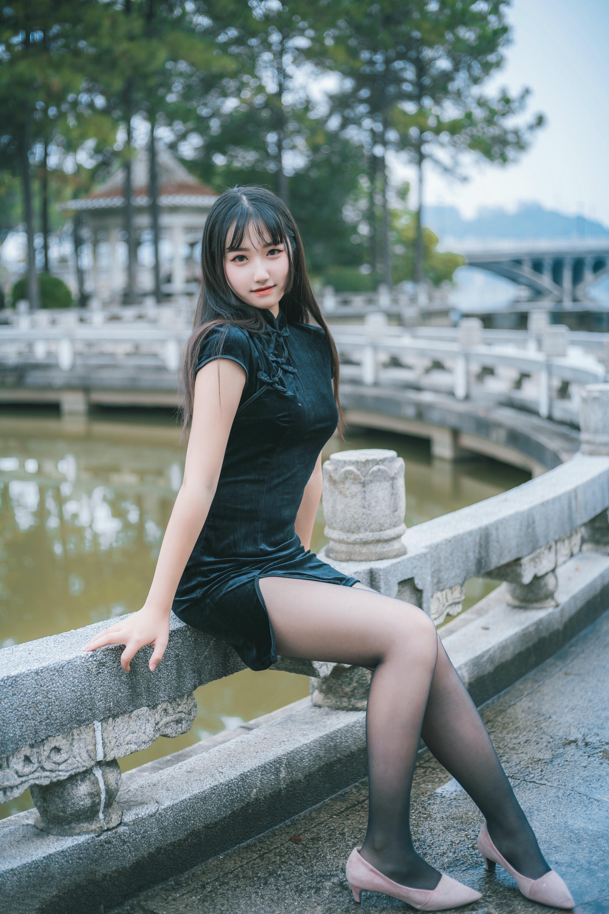 [喵糖映画]VOL.461 旗袍园游[36P／244MB]_第2集