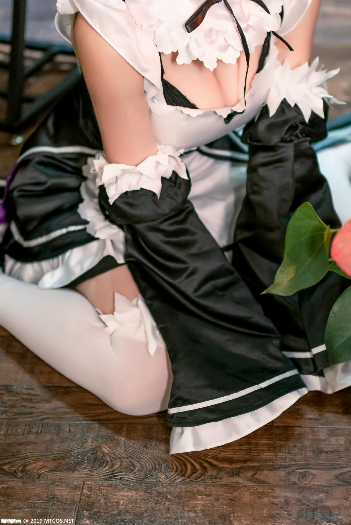 [喵糖映画] SPL.005 雷姆女仆[40P 1.2GB]_第2集