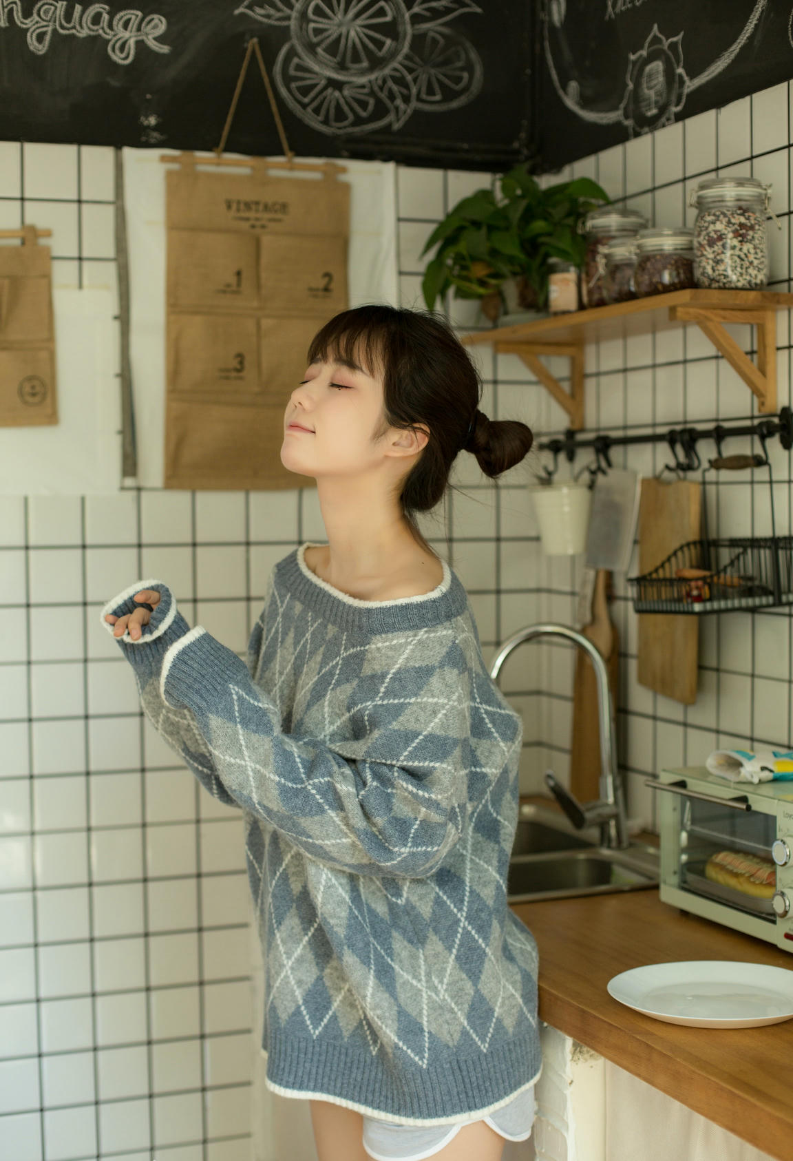 [喵糖映画] VOL.003 镜酱 不知梦[86P／276MB]_第1集