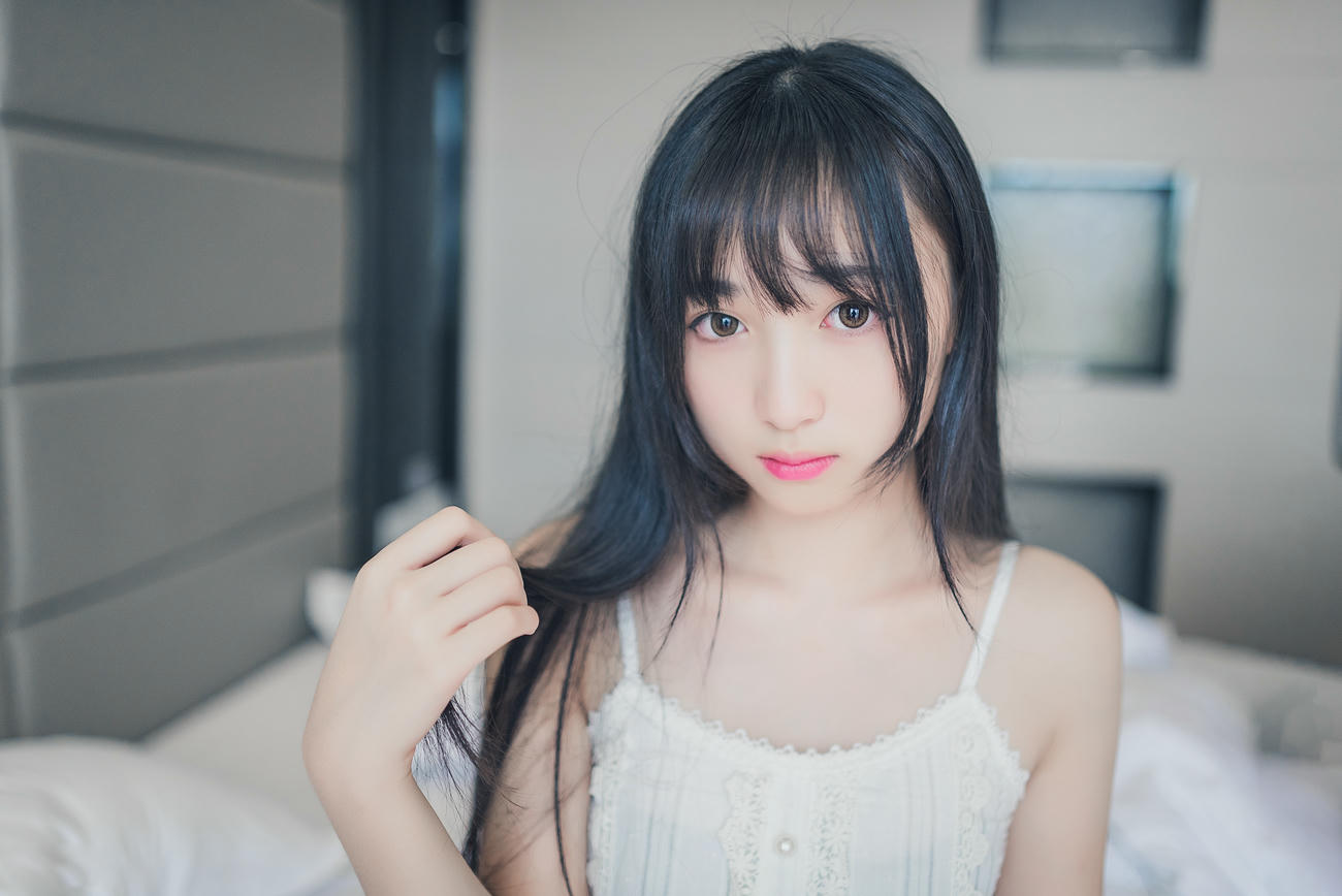 [喵糖映画] VOL.006 慵懒的起床[37P／66MB]_第1集