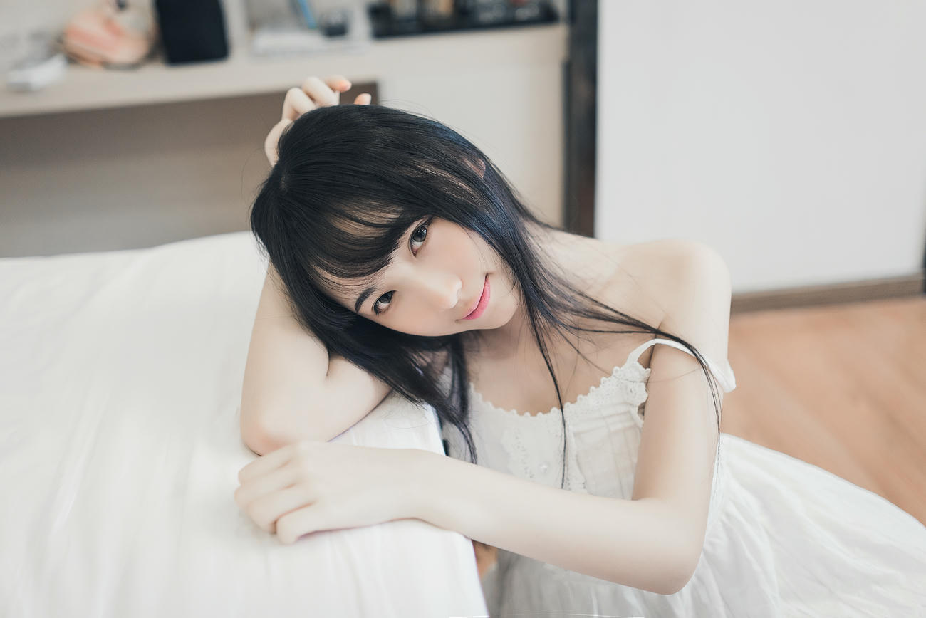 [喵糖映画] VOL.006 慵懒的起床[37P／66MB]_第2集