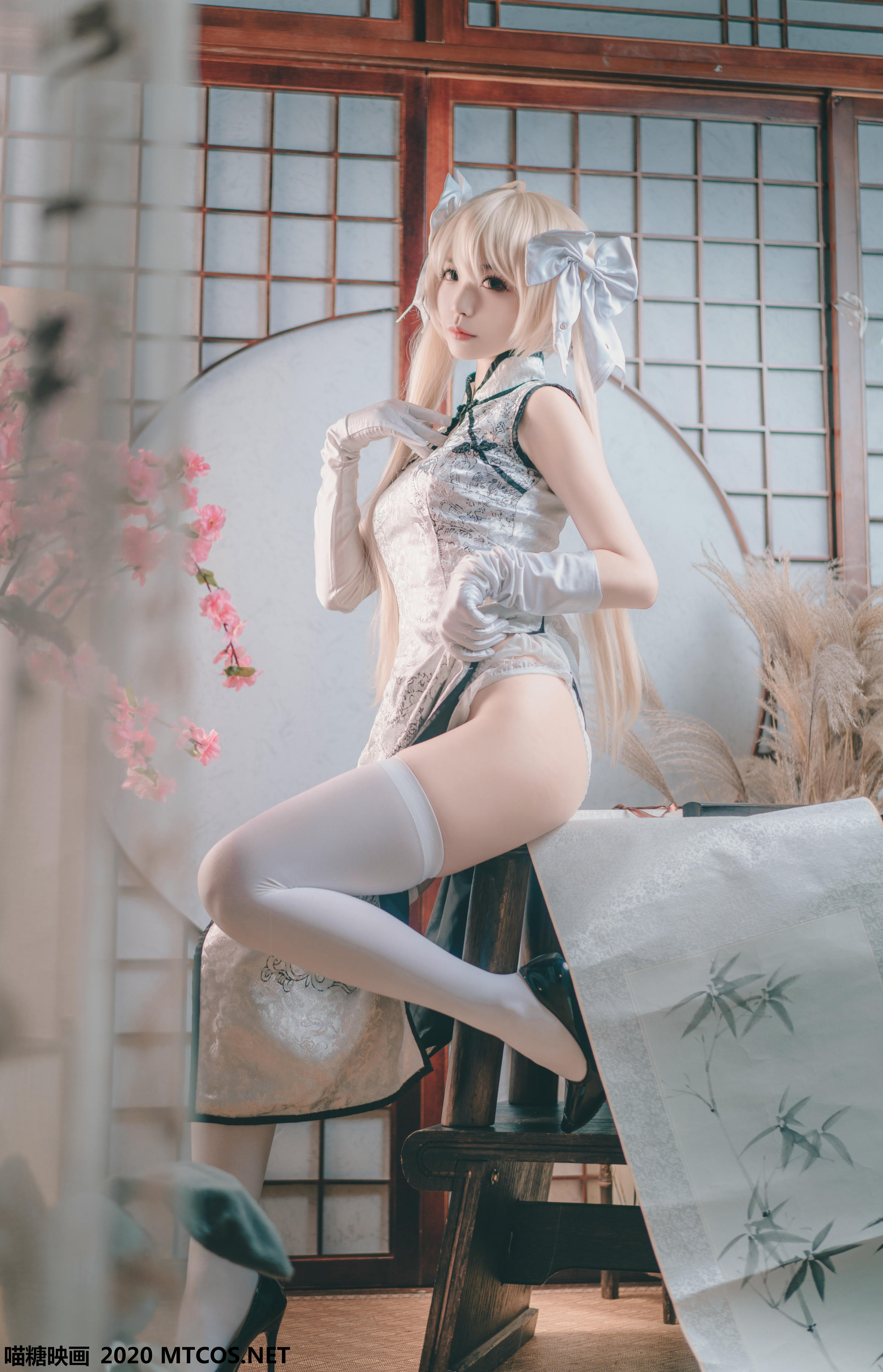 [喵糖映画] HML.009 银丝旗袍[22P／327MB]_第1集