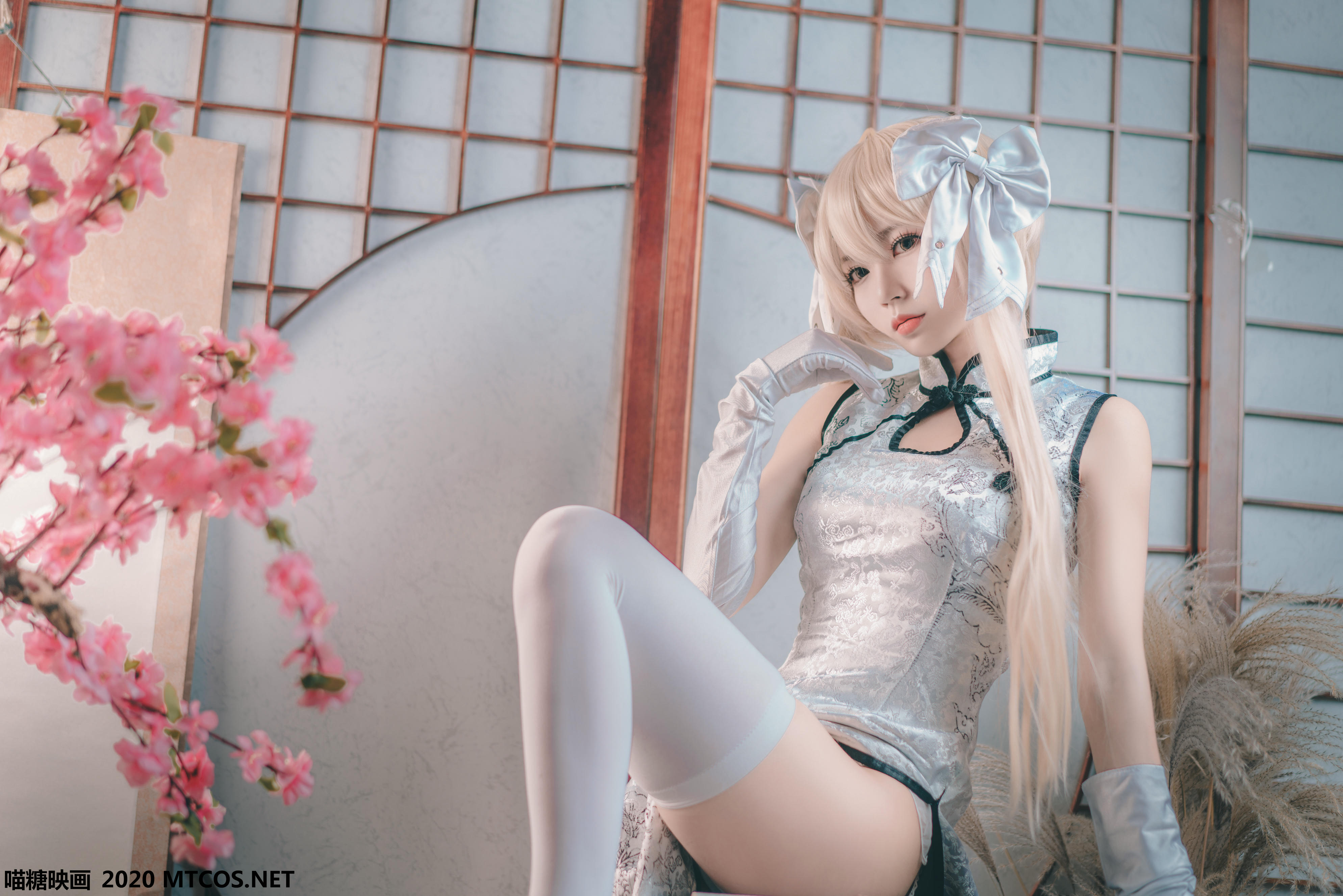 [喵糖映画] HML.009 银丝旗袍[22P／327MB]_第1集