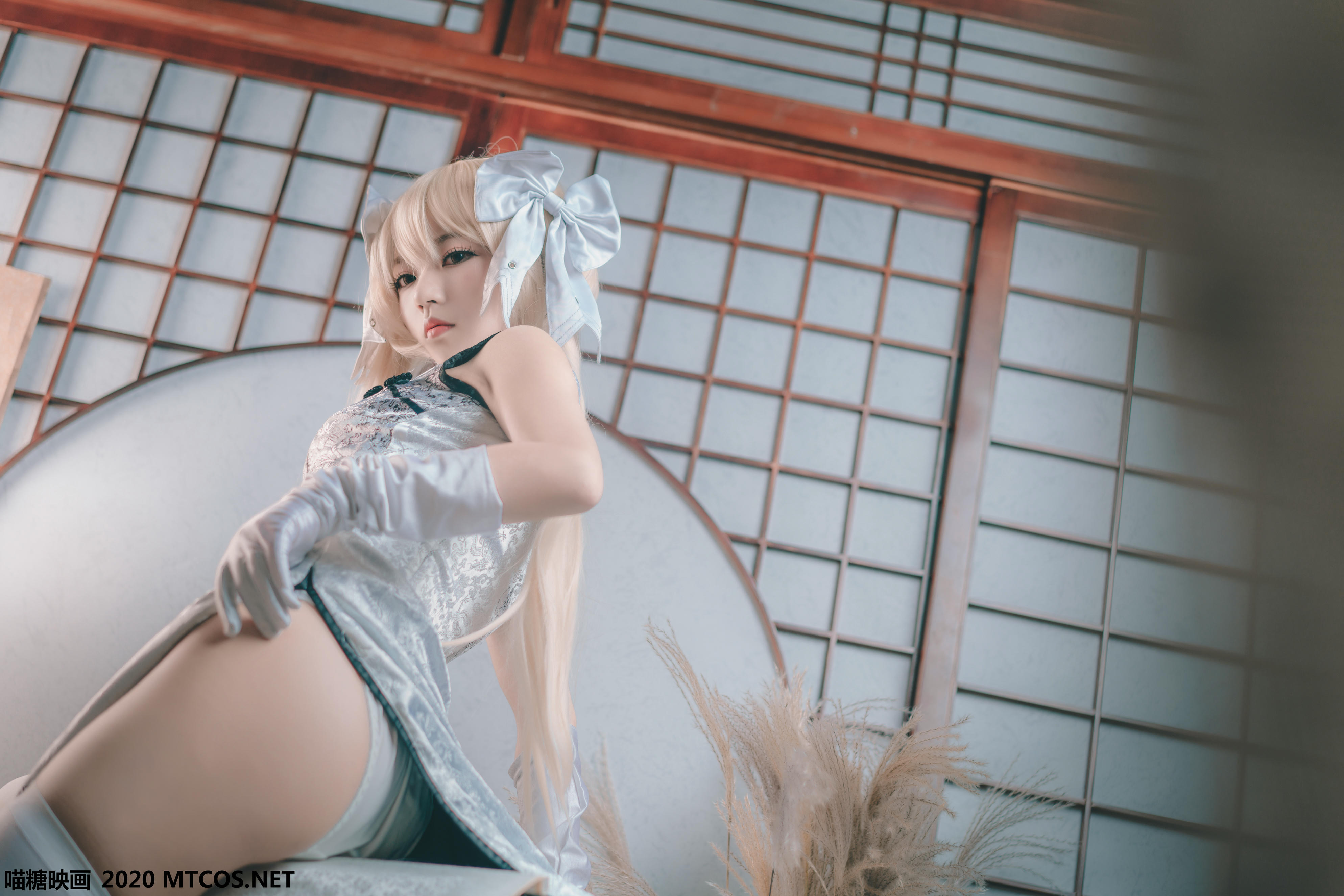 [喵糖映画] HML.009 银丝旗袍[22P／327MB]_第2集