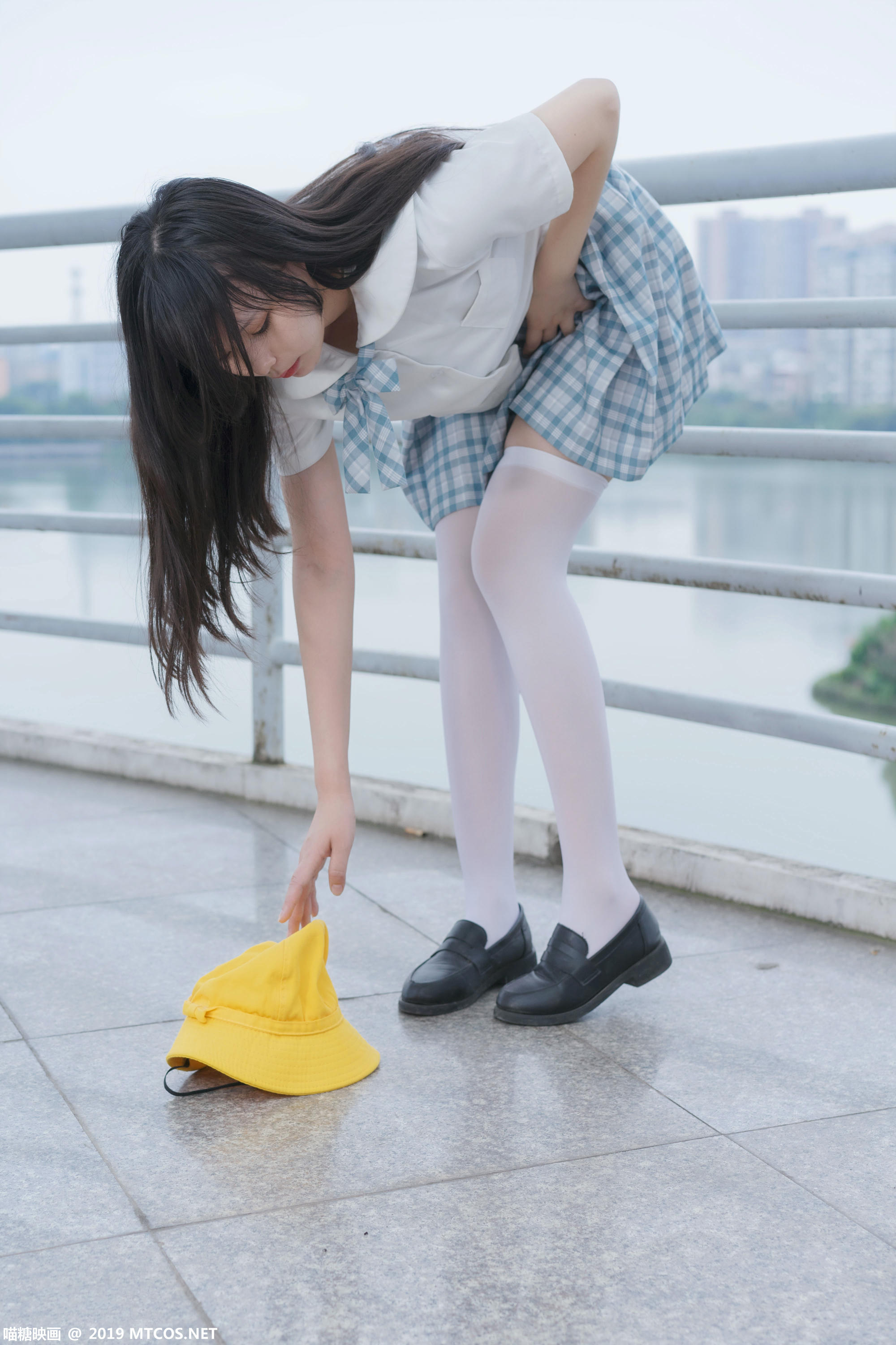 [喵糖映画] VOL.015 半度度度喵 蓝柑夏日[43P／379MB]_第1集