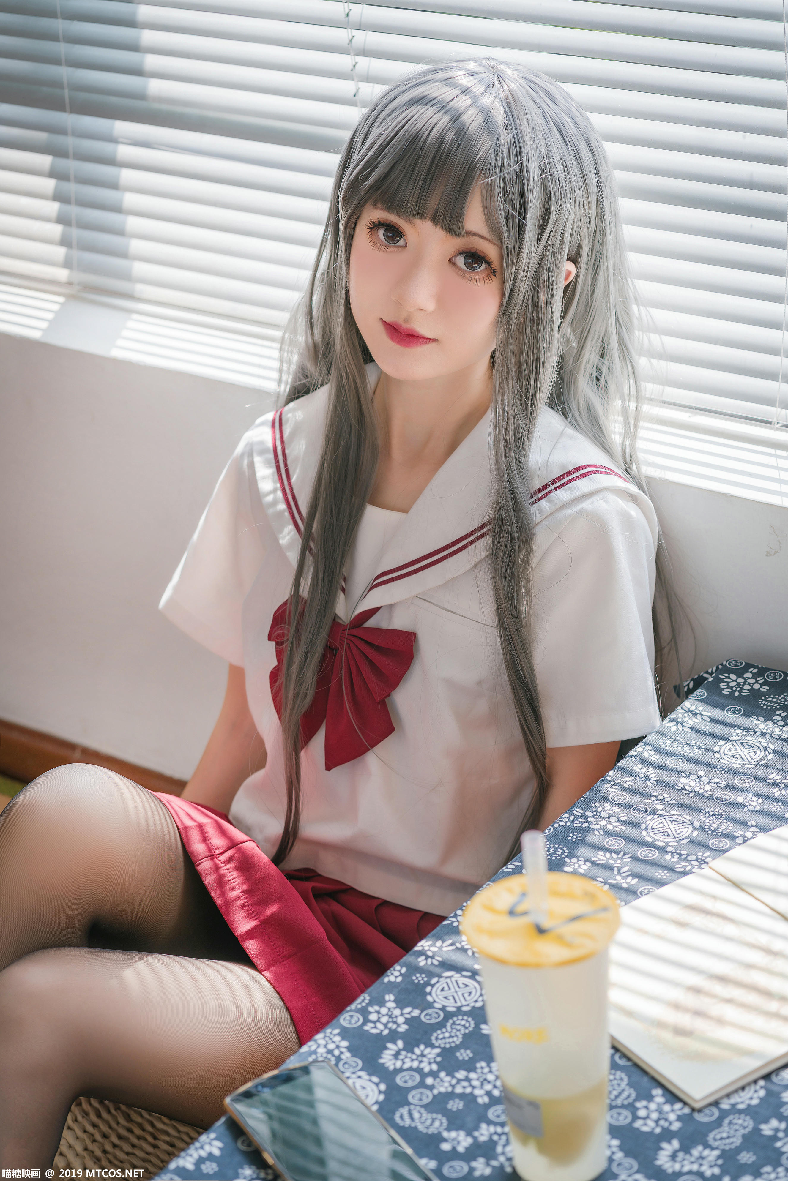 [喵糖映画] VOL.017 甜美学姐[40P／900MB]_第2集