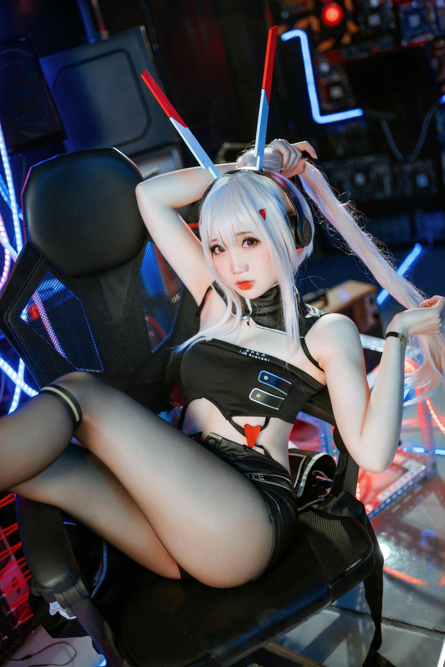 焖焖碳 NO.035 绫波鬼神乐队[24P 138.4M]_第1集