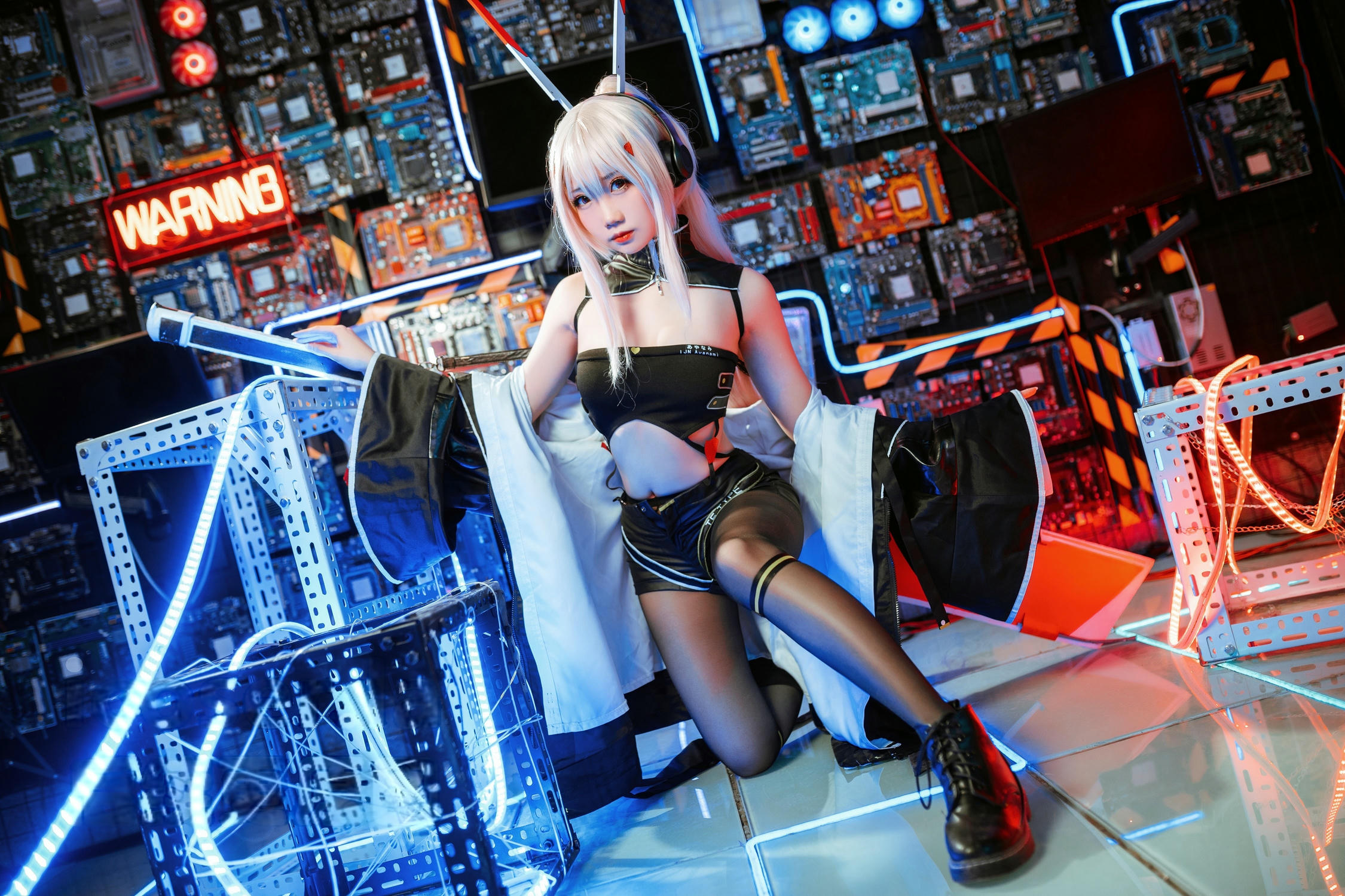 焖焖碳 NO.035 绫波鬼神乐队[24P 138.4M]_第1集