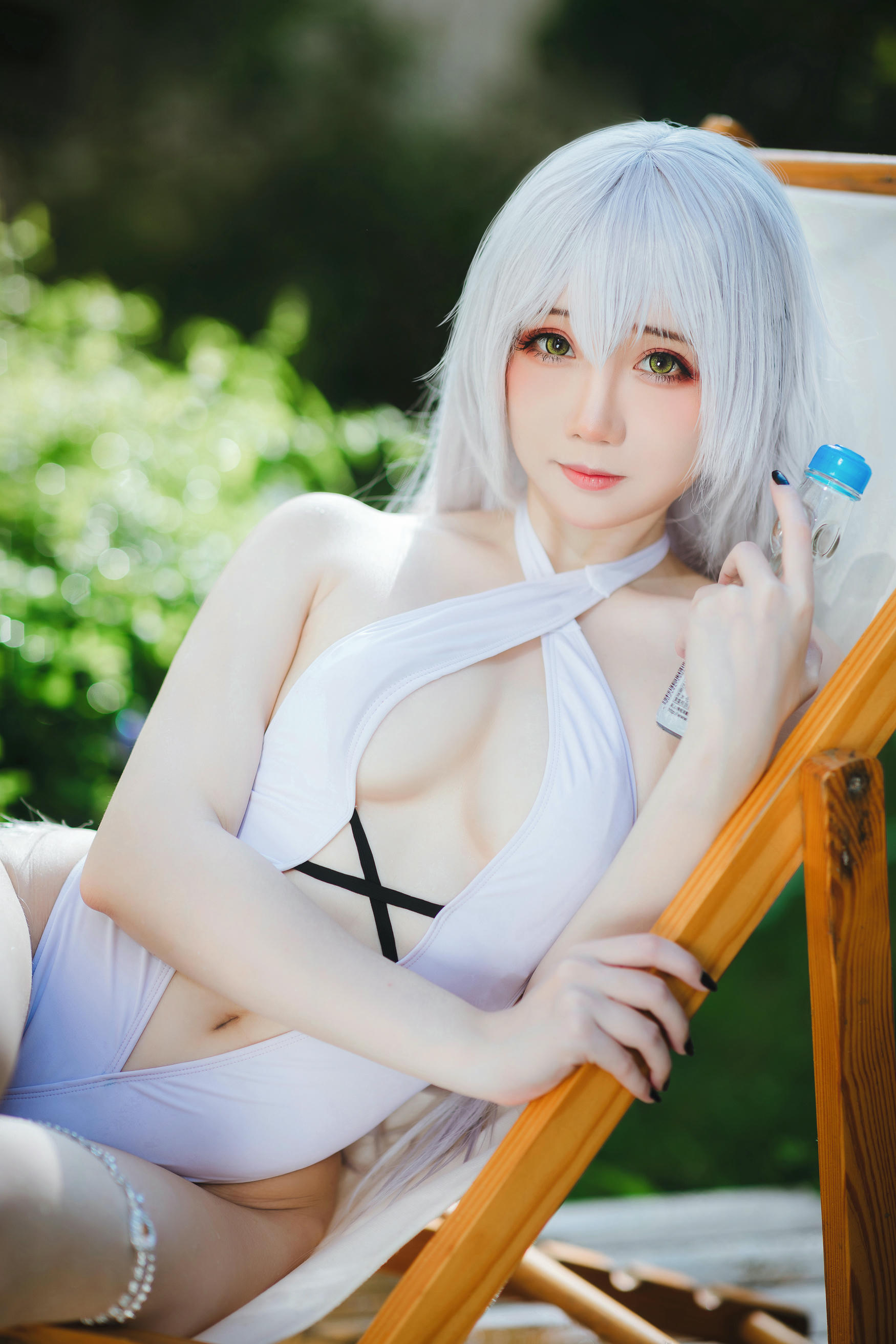 焖焖碳 赫敏泳装正片 [14P-210MB]_第1集