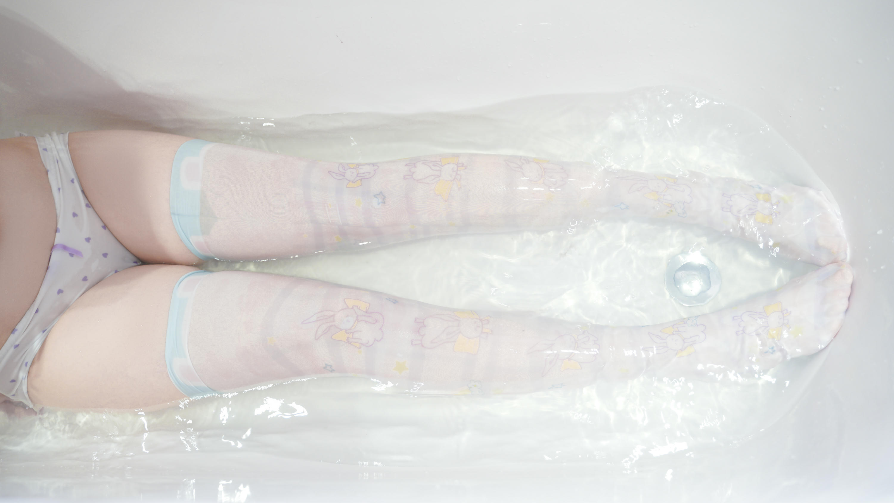 爆机少女喵小吉 NO.029 小吉的雪糕时间 [65P 389MB]_第1集