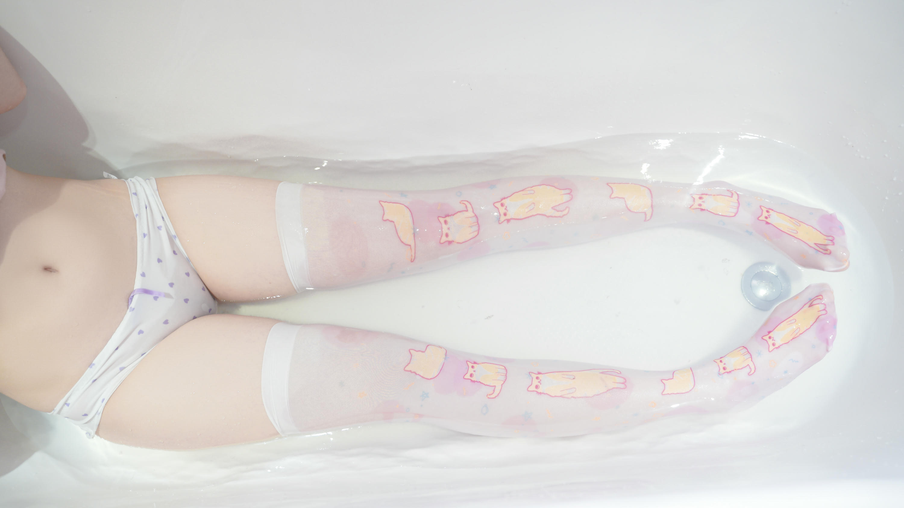 爆机少女喵小吉 NO.029 小吉的雪糕时间 [65P 389MB]_第2集