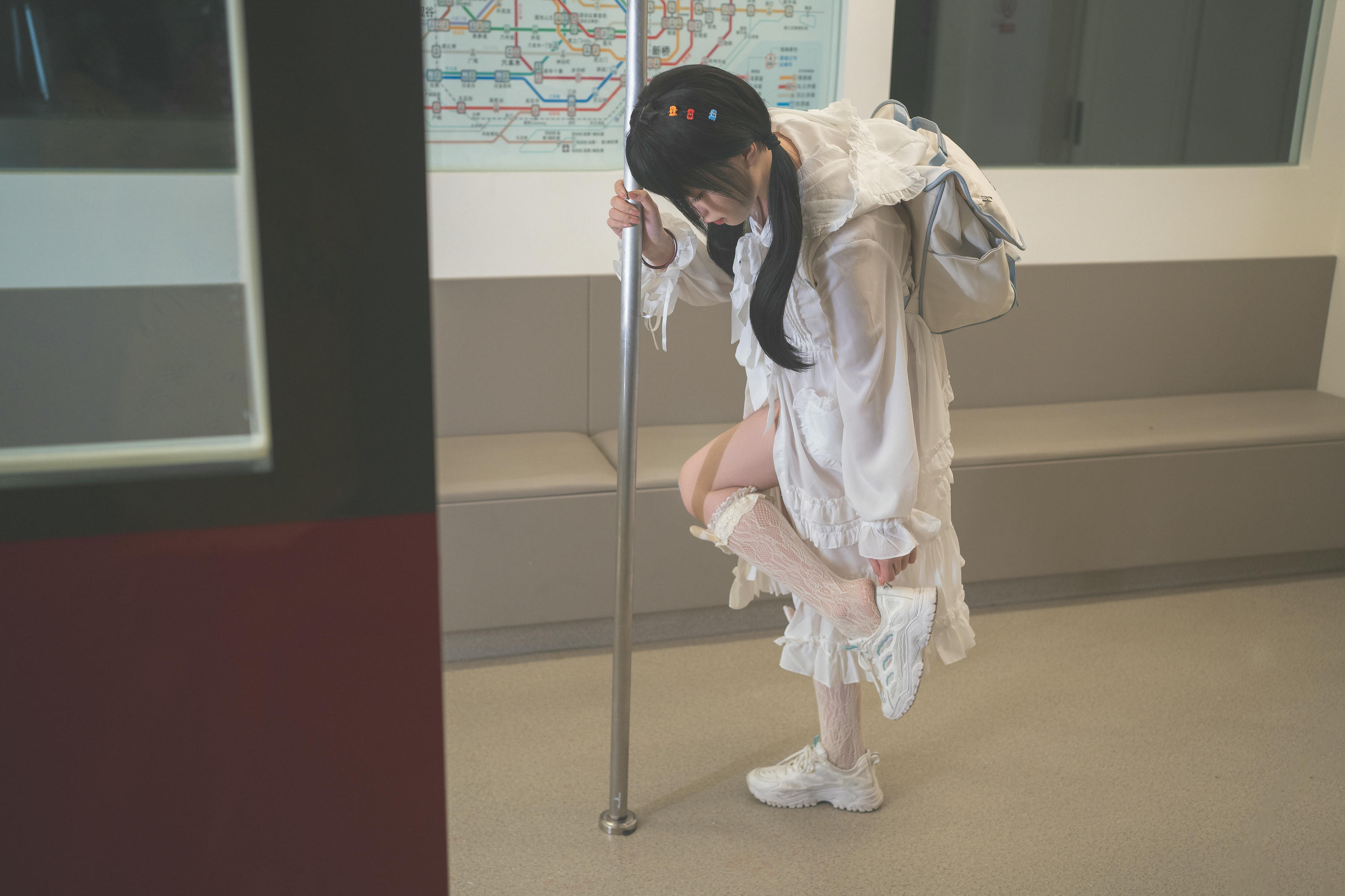 爆机少女喵小吉 NO.038 末班地铁 [93P5V 5.17GB]-Pic_第1集