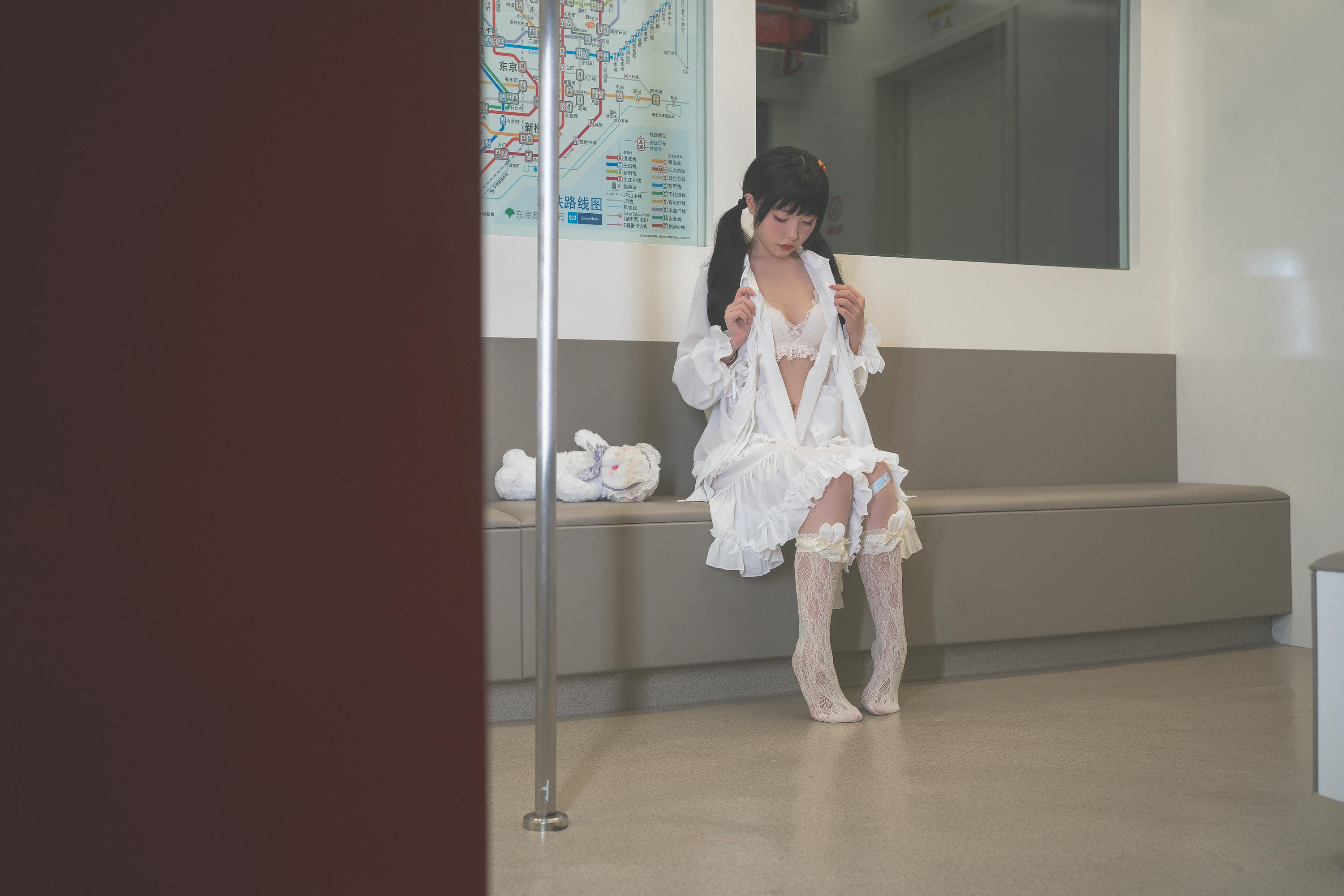 爆机少女喵小吉 NO.038 末班地铁 [93P5V 5.17GB]-Pic_第2集