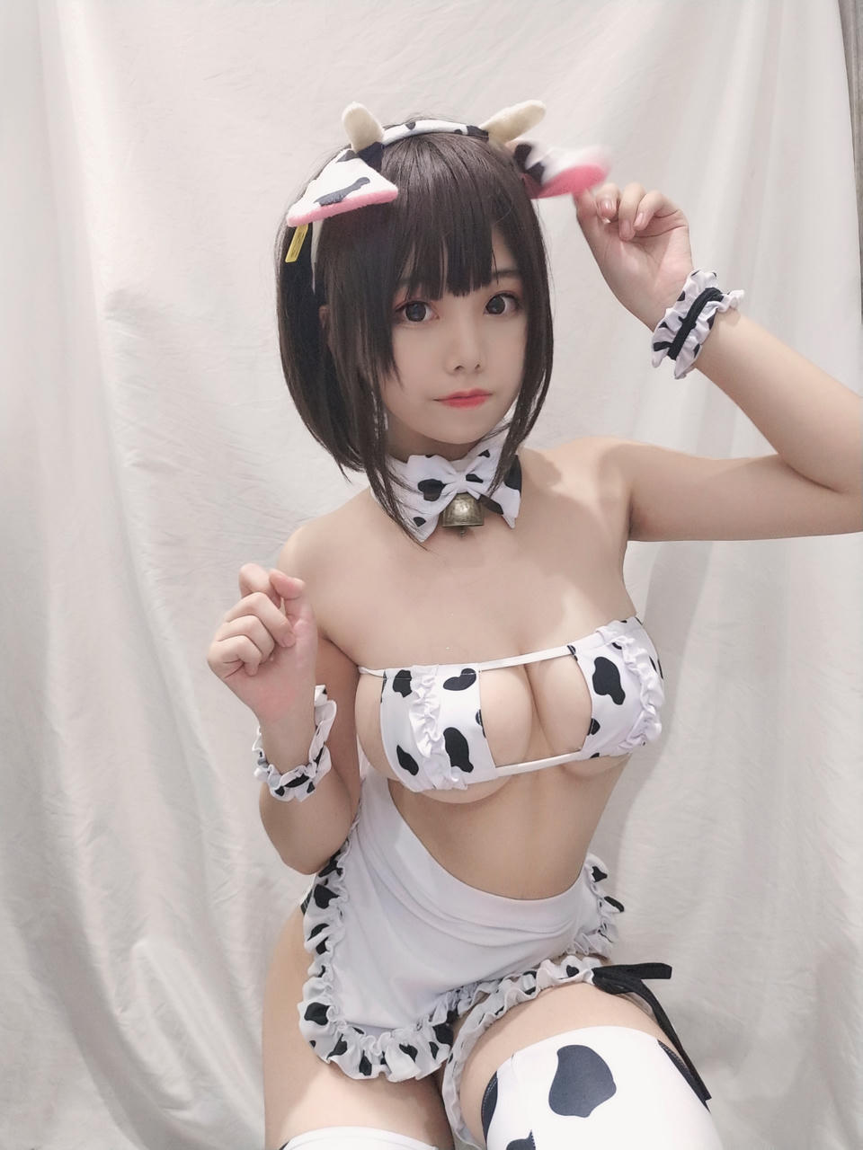 蜜汁猫裘 NO.025 小奶牛自拍版女仆 [20P-40MB]_第1集