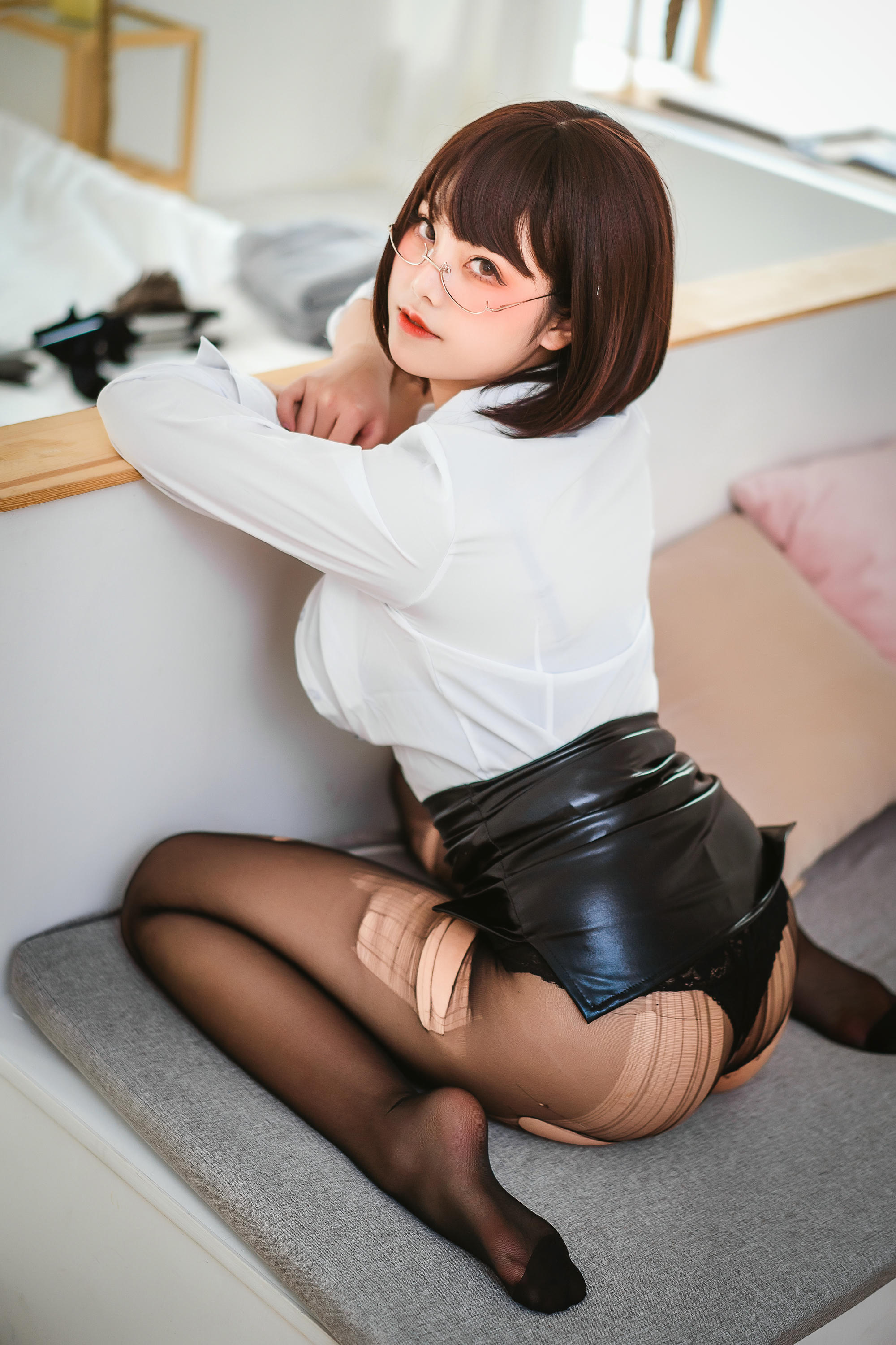 蜜汁猫裘 NO.060 醉OL [52P-698MB]_第3集