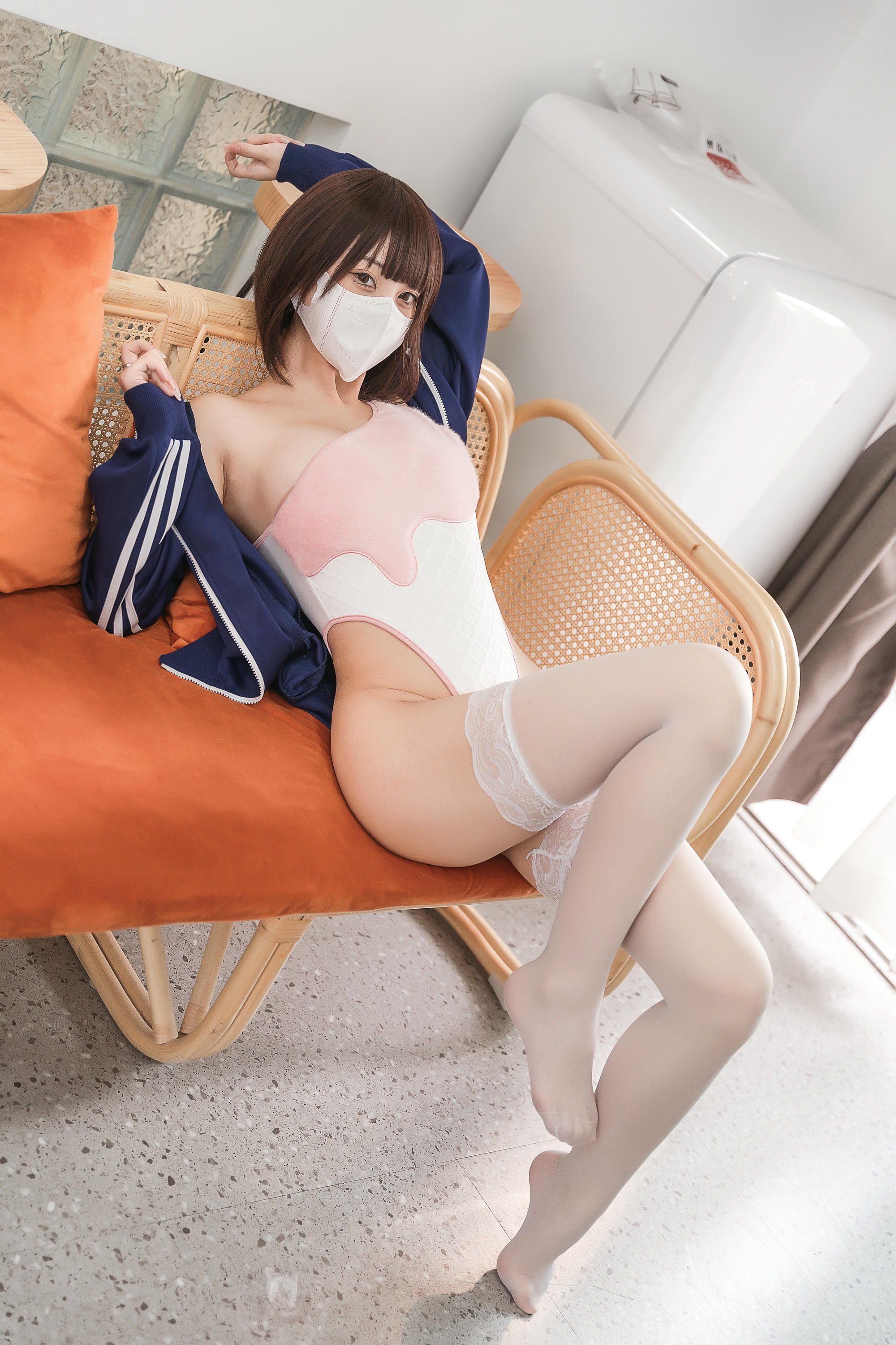 蜜汁猫裘 NO.074 草莓圣代 [45P-818MB]_第2集