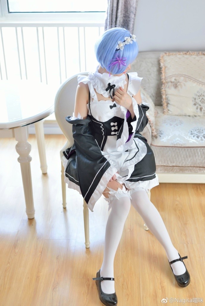 Nagesa魔物喵 同人诱惑白丝女仆写真_第1集