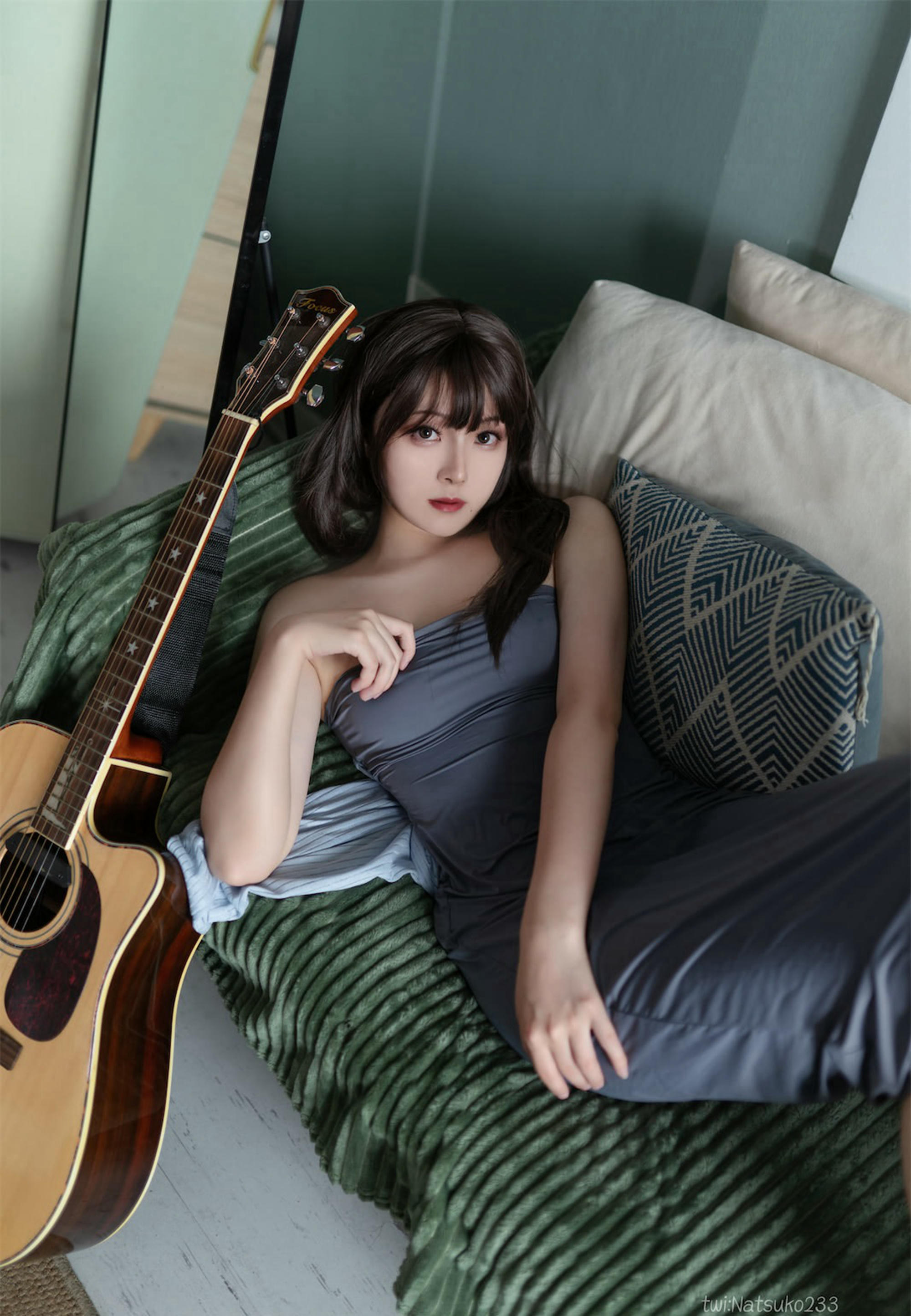 Natsuko夏夏子 NO.006 吉他妹妹 [48P-209MB]_第1集