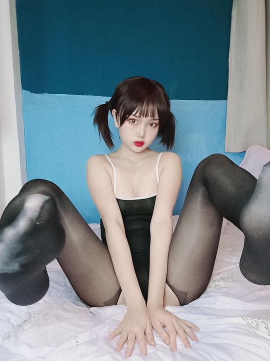 您的蛋蛋 NO.010 黑丝死库水 [23P4V-74MB]_第1集