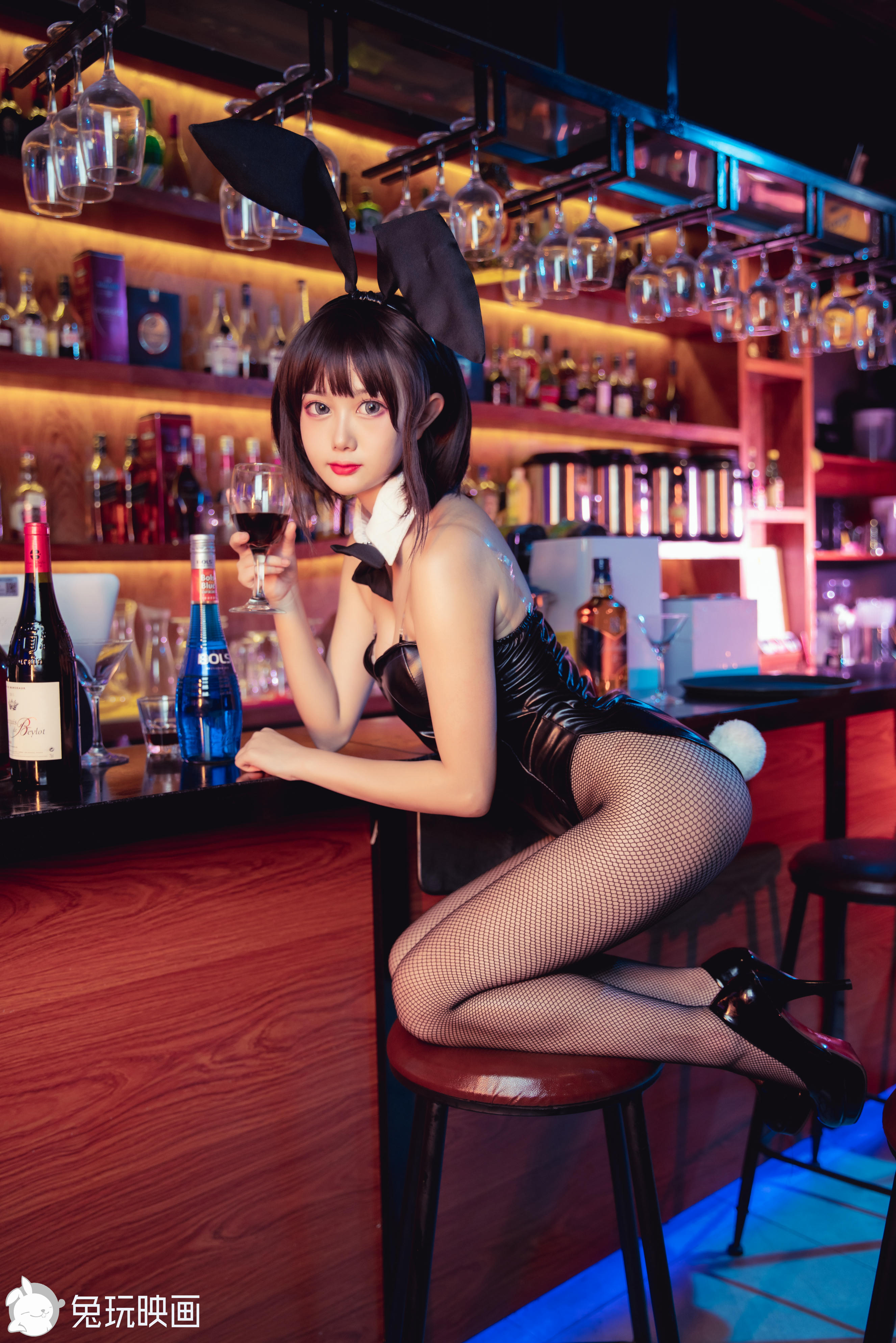 您的蛋蛋 NO.012 兔女郎 酒吧 [40P-988MB]_第2集