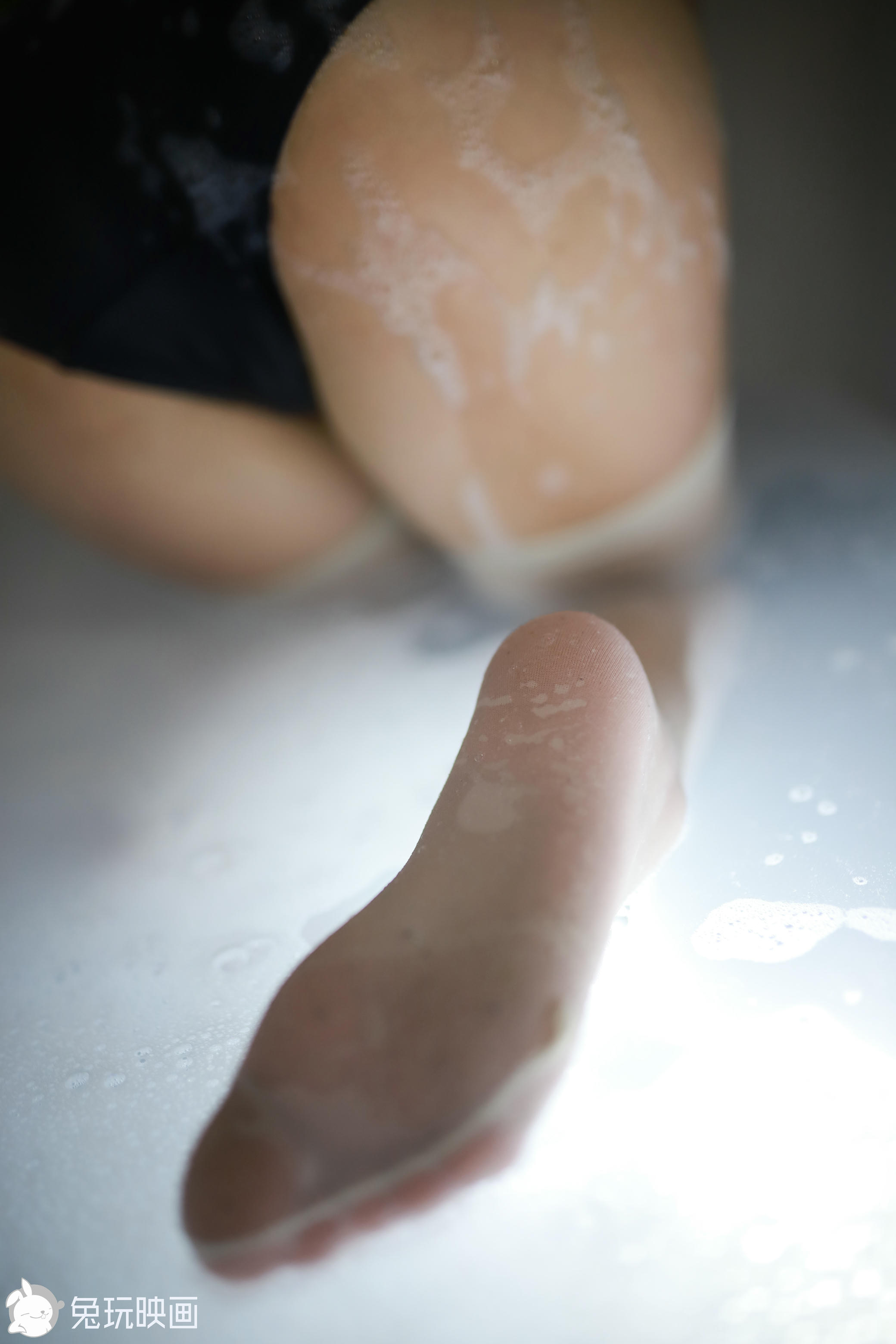 您的蛋蛋 NO.013 浴缸里 [40P-434MB]_第2集