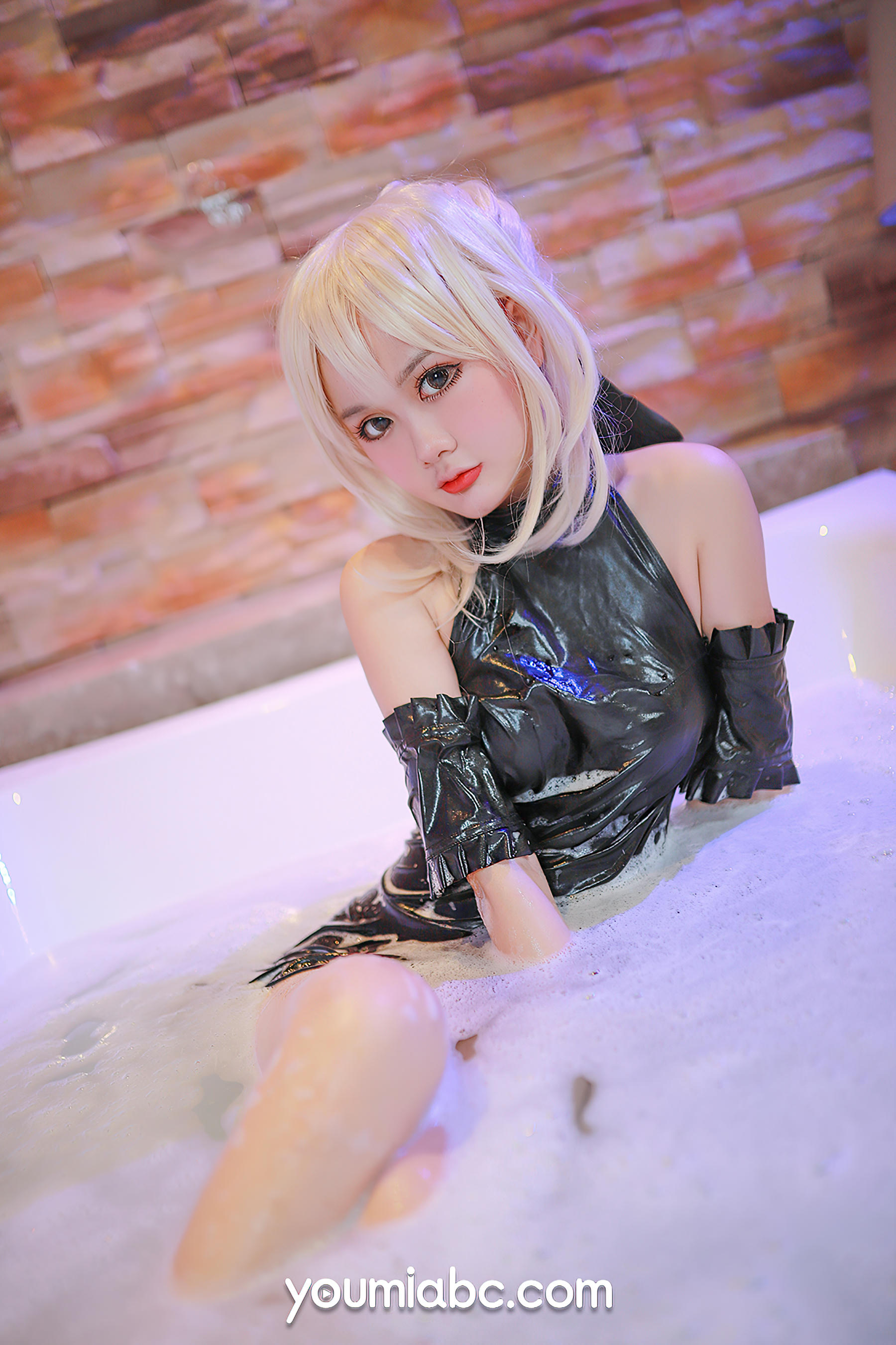 [YouMi尤蜜]2021.09.02 湿身黑呆 您的蛋蛋[40P／845MB]_第2集