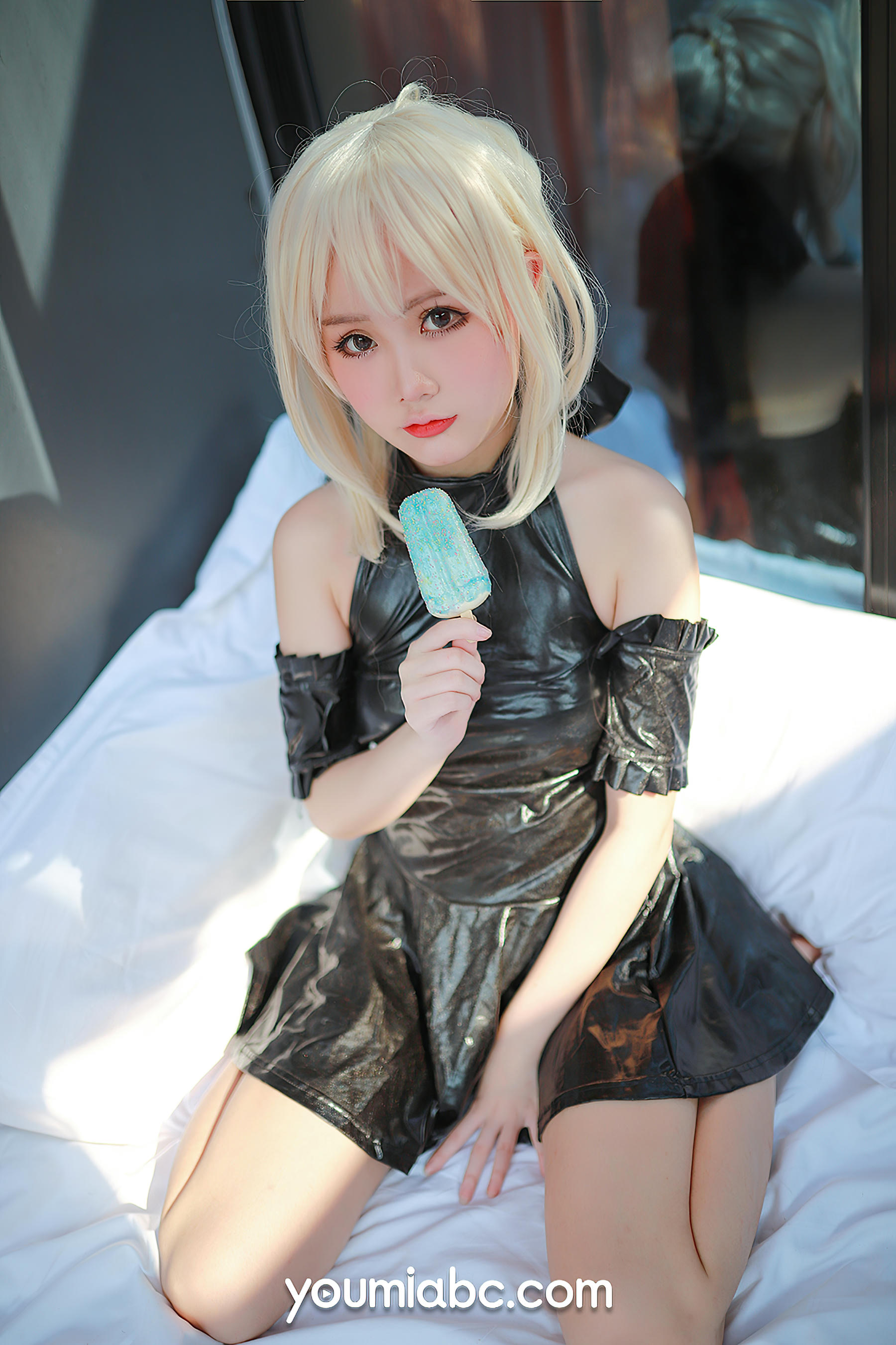 [YouMi尤蜜]2021.09.02 湿身黑呆 您的蛋蛋[40P／845MB]_第1集