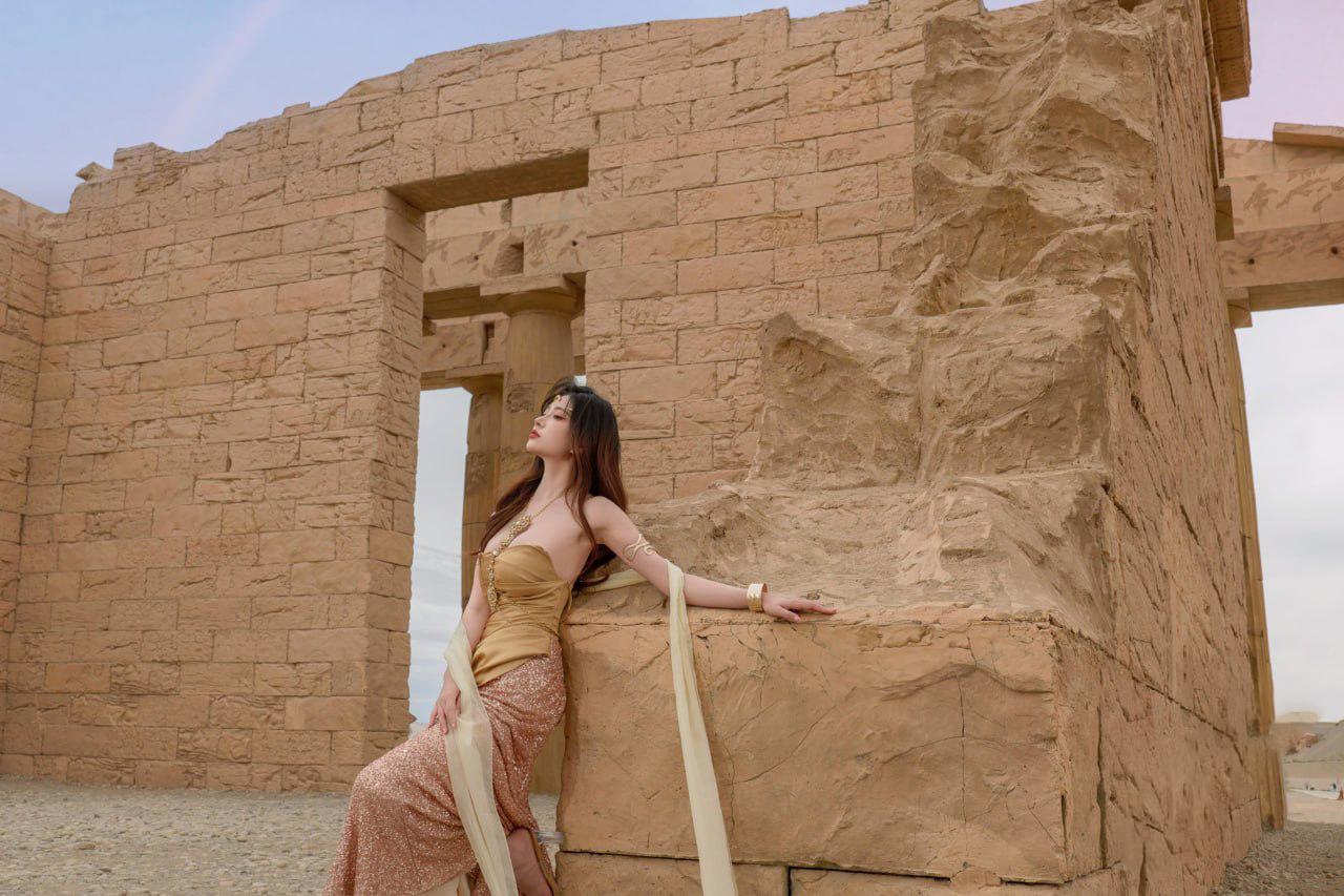 年年 NO.105 圣墟[60P-20MB]_第1集