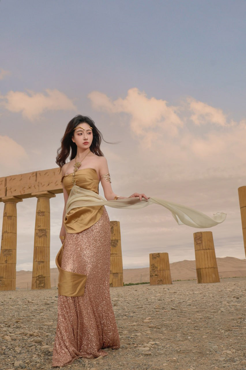 年年 NO.105 圣墟[60P-20MB]_第1集